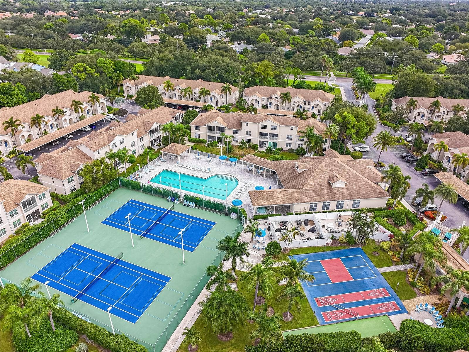 8389 WINGATE DRIVE, #2320, Sarasota, FL 34238