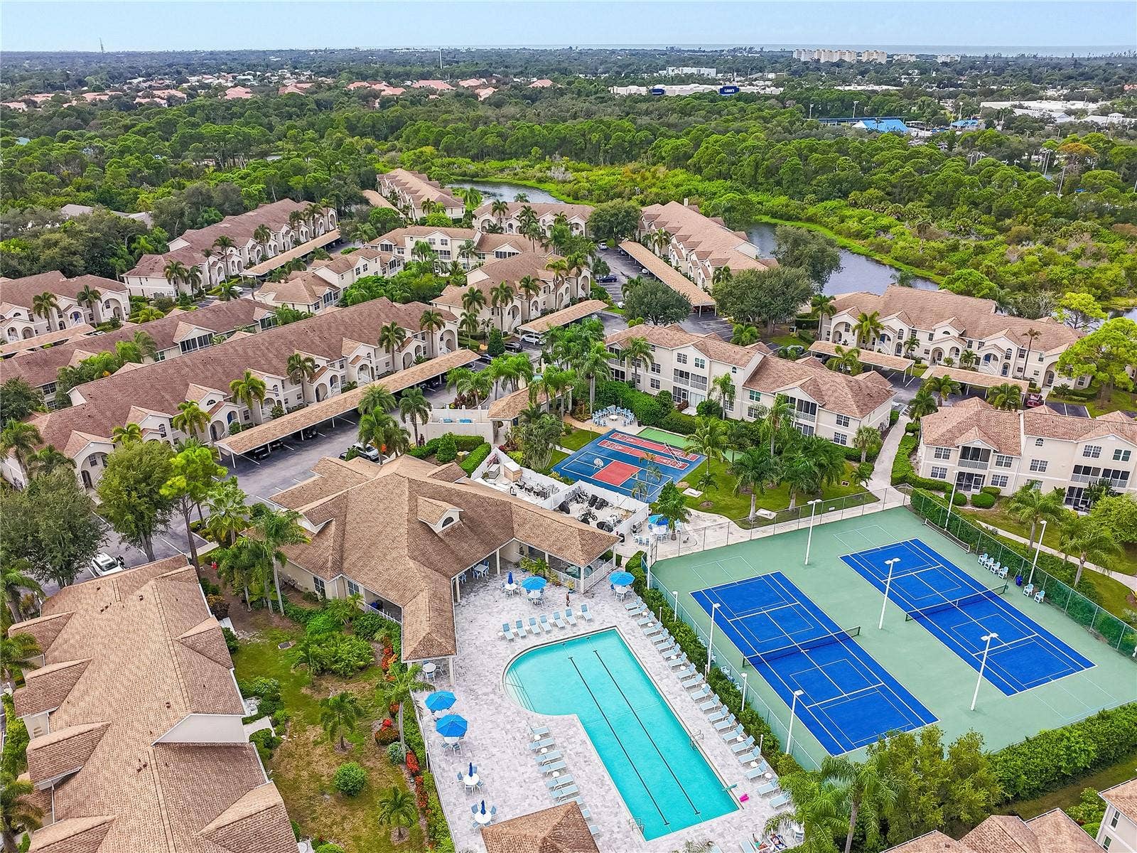 8389 WINGATE DRIVE, #2320, Sarasota, FL 34238