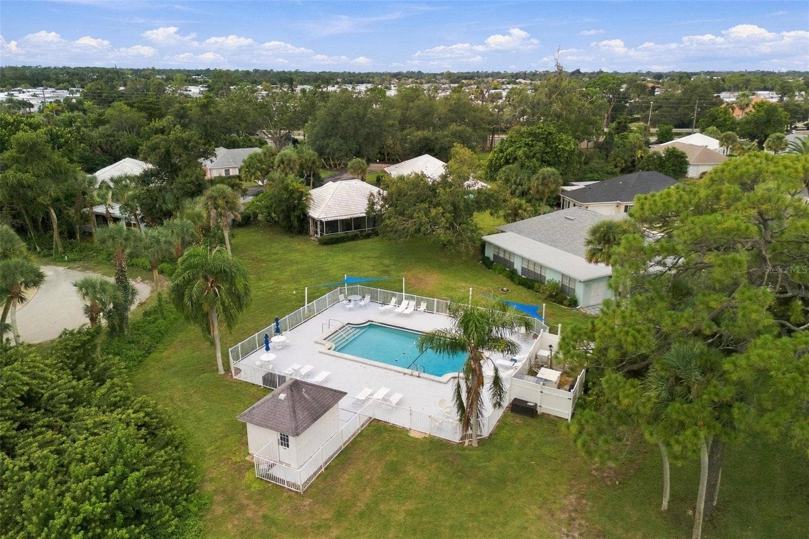 4 ANTIGUA CIRCLE, #6, Englewood, FL 34223