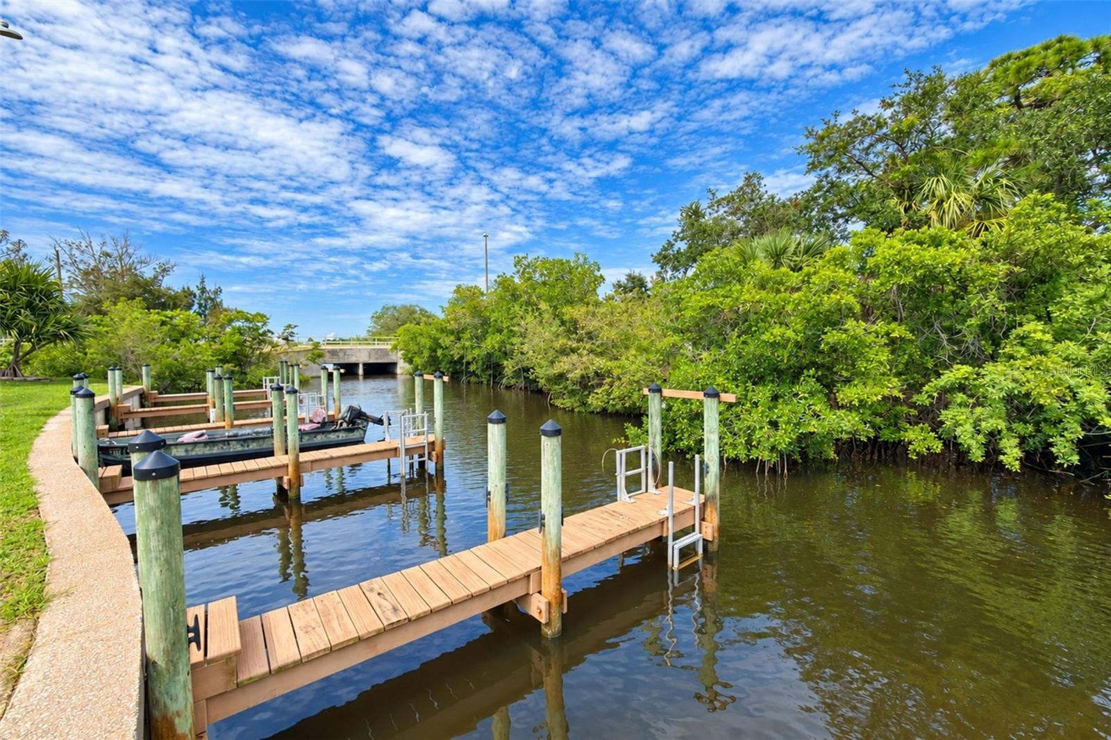 1891 ENGLEWOOD ROAD, #165, Englewood, FL 34223 Docks and ICW access