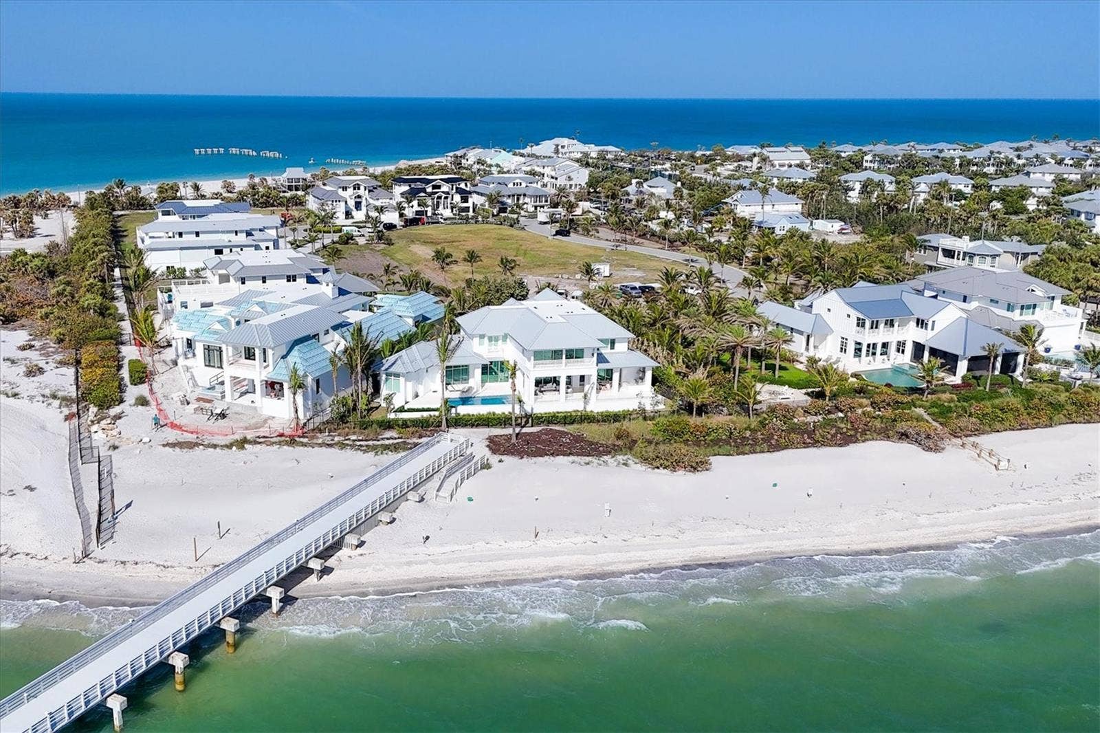 862 GRANDE PASS WAY, Boca Grande, FL 33921 Exclusive pier for owners/guests at Hill Tide Estates (watch the World's Richest Tarpon Tournament from home!)