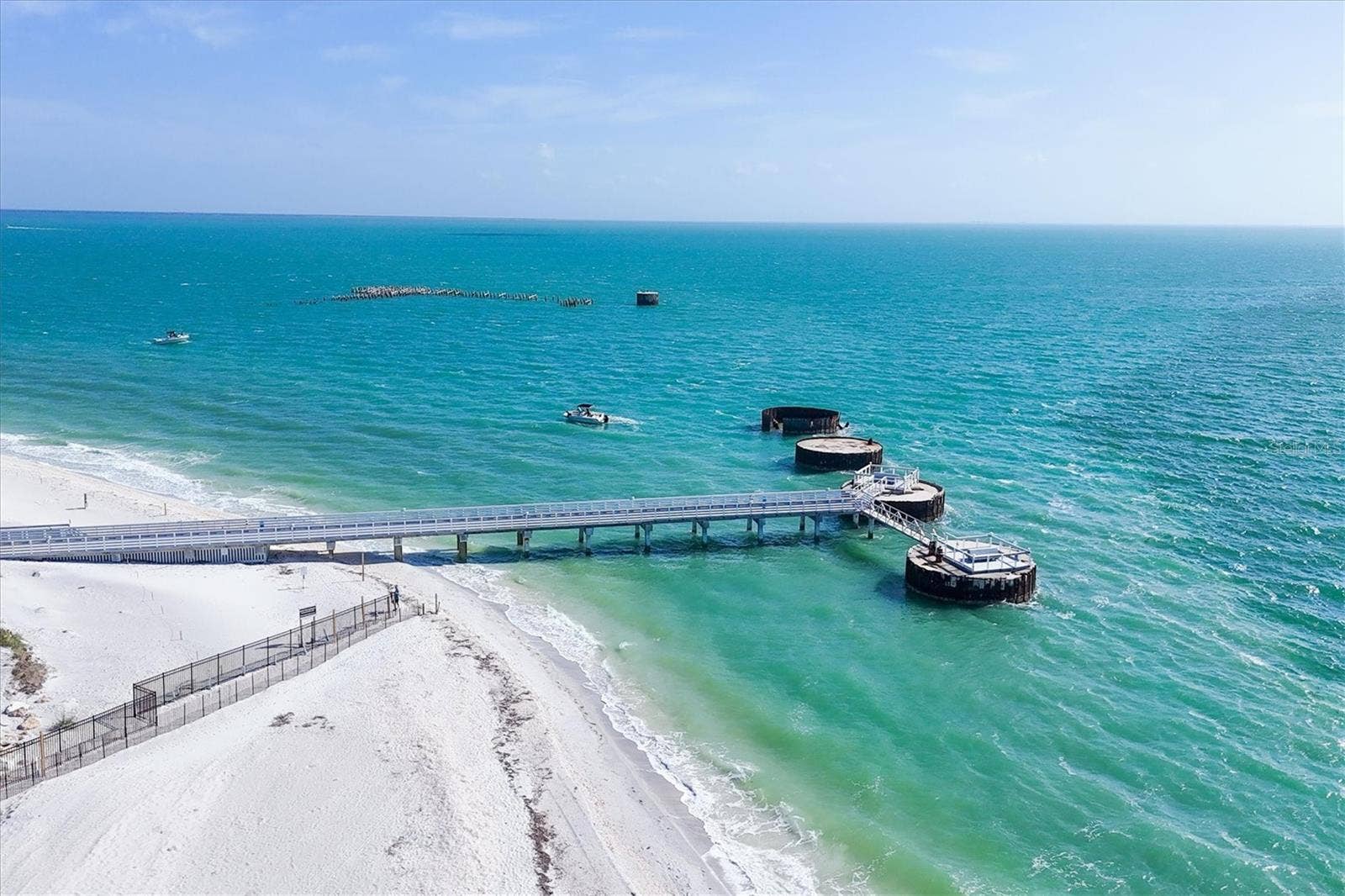 862 GRANDE PASS WAY, Boca Grande, FL 33921 Exclusive pier for owners/guests at Hill Tide Estates (watch the World's Richest Tarpon Tournament from home!)