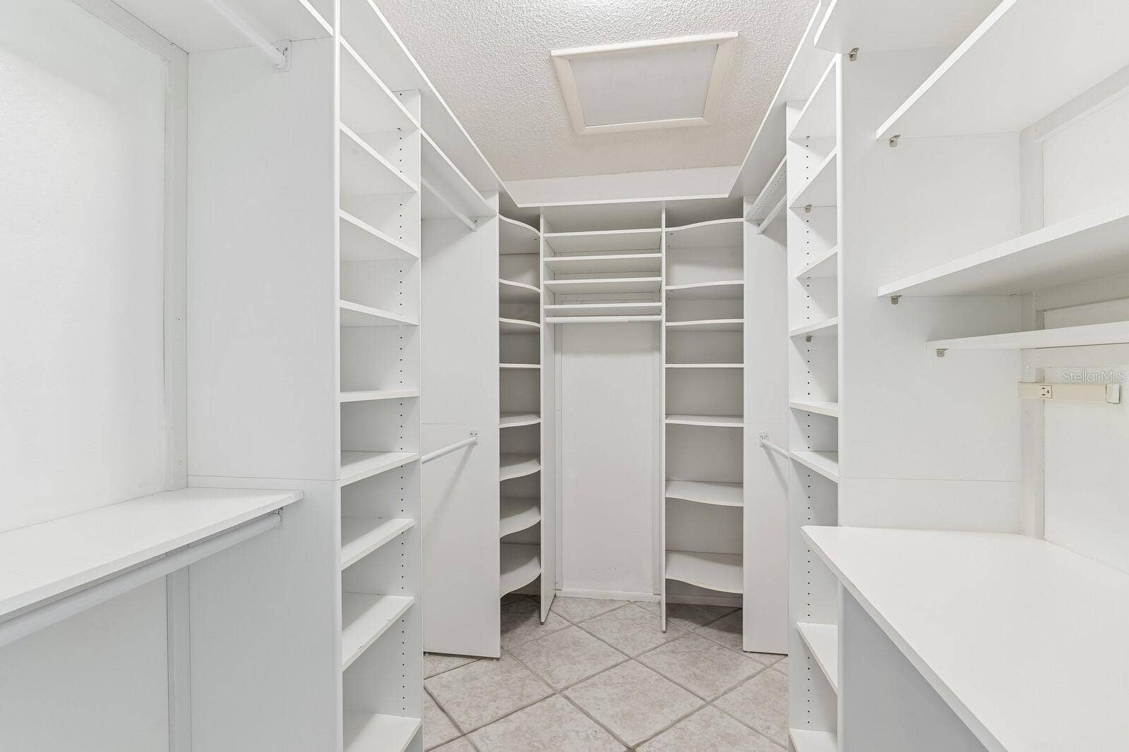 Master Bedroom Walk in Closet