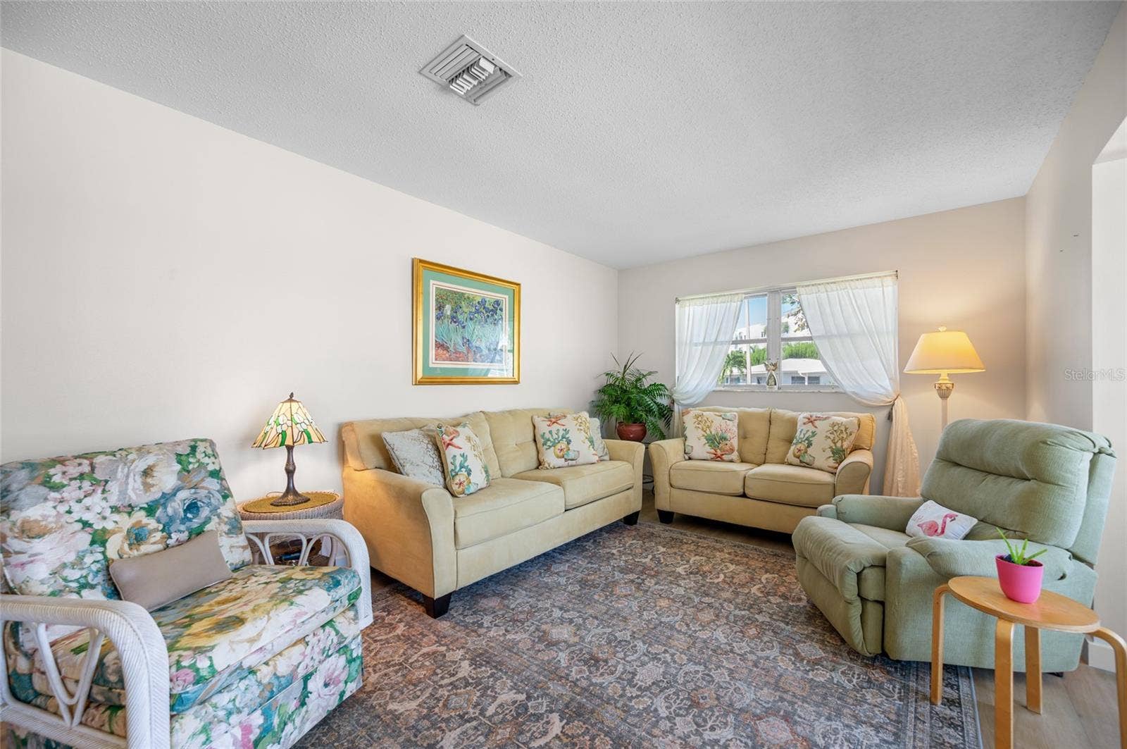 1977 BEACH ROAD, #69, Englewood, FL 34223 Living Room