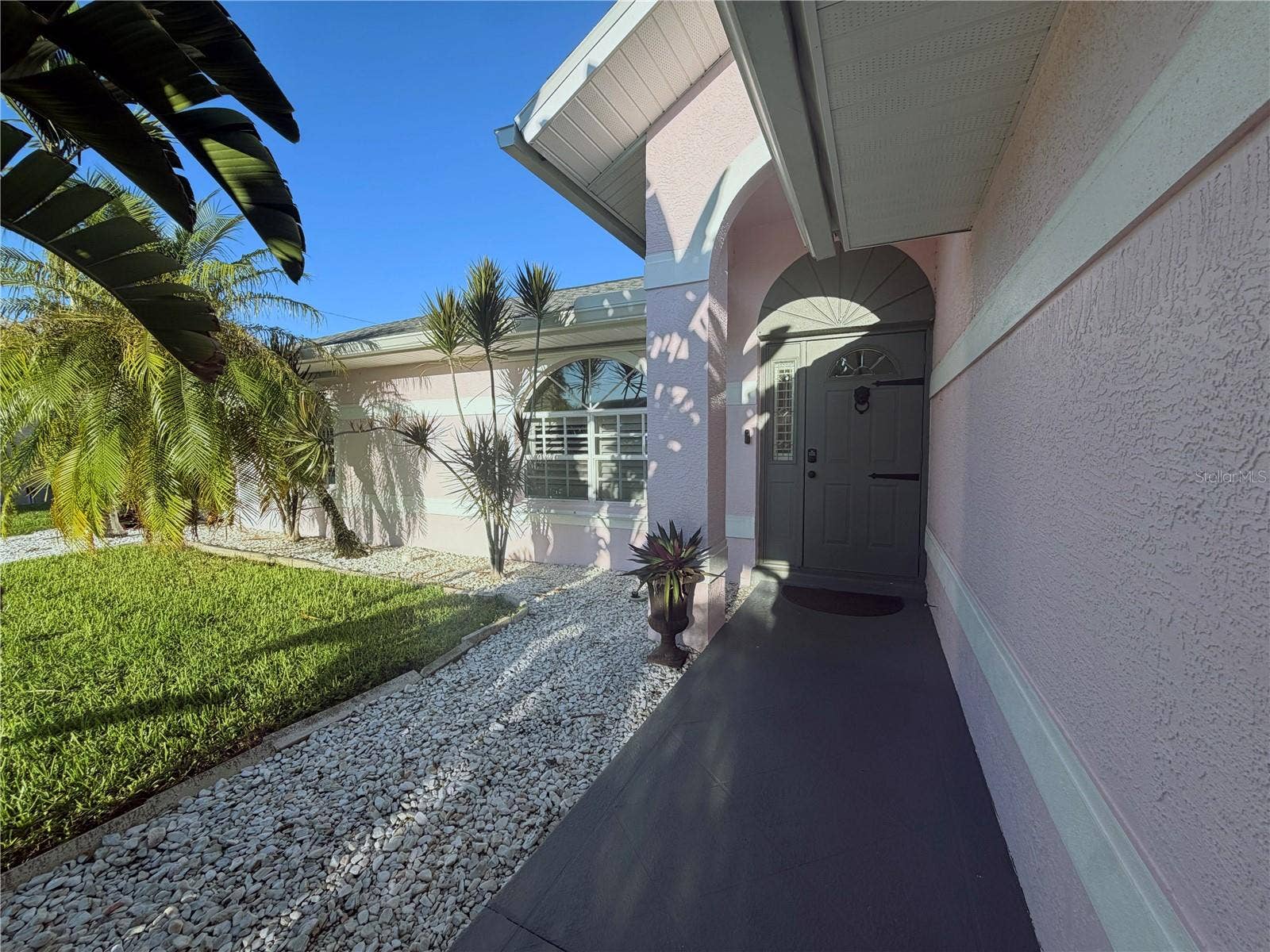 1943 SE 8TH PLACE, Cape Coral, FL 33990 1943 SE 8TH PLACE, Cape Coral, FL 33990