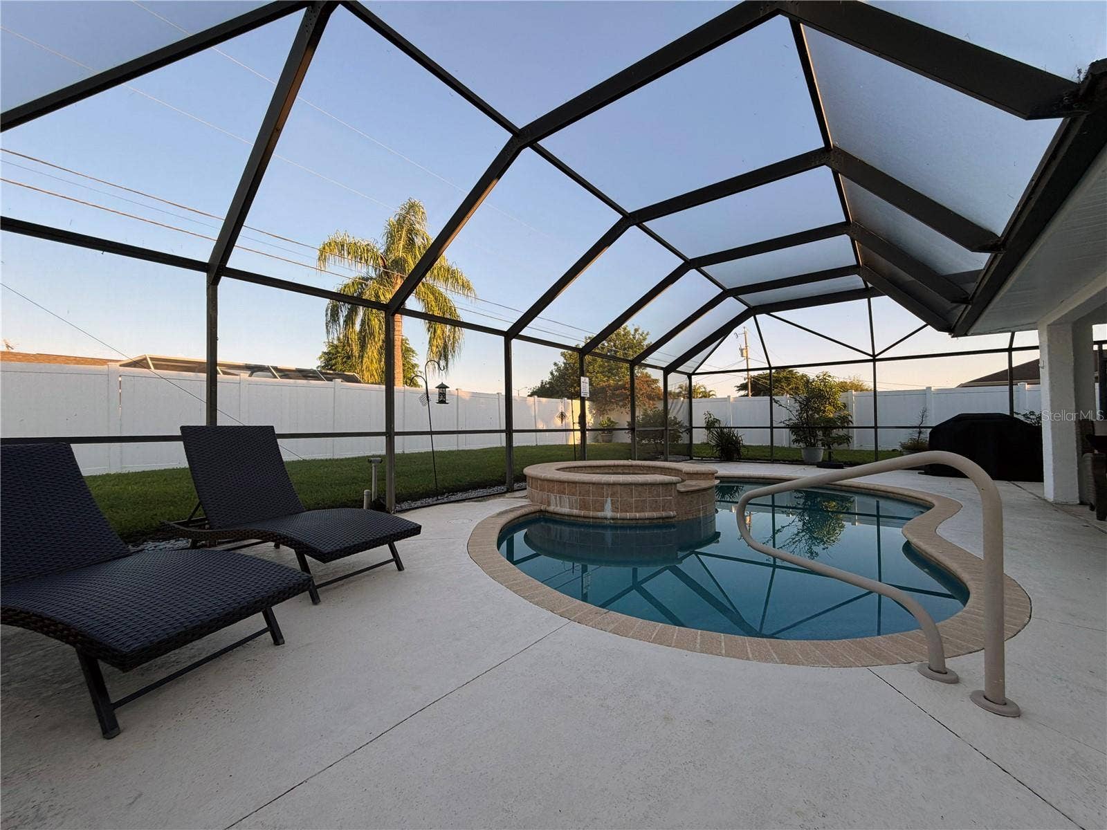 1943 SE 8TH PLACE, Cape Coral, FL 33990 1943 SE 8TH PLACE, Cape Coral, FL 33990