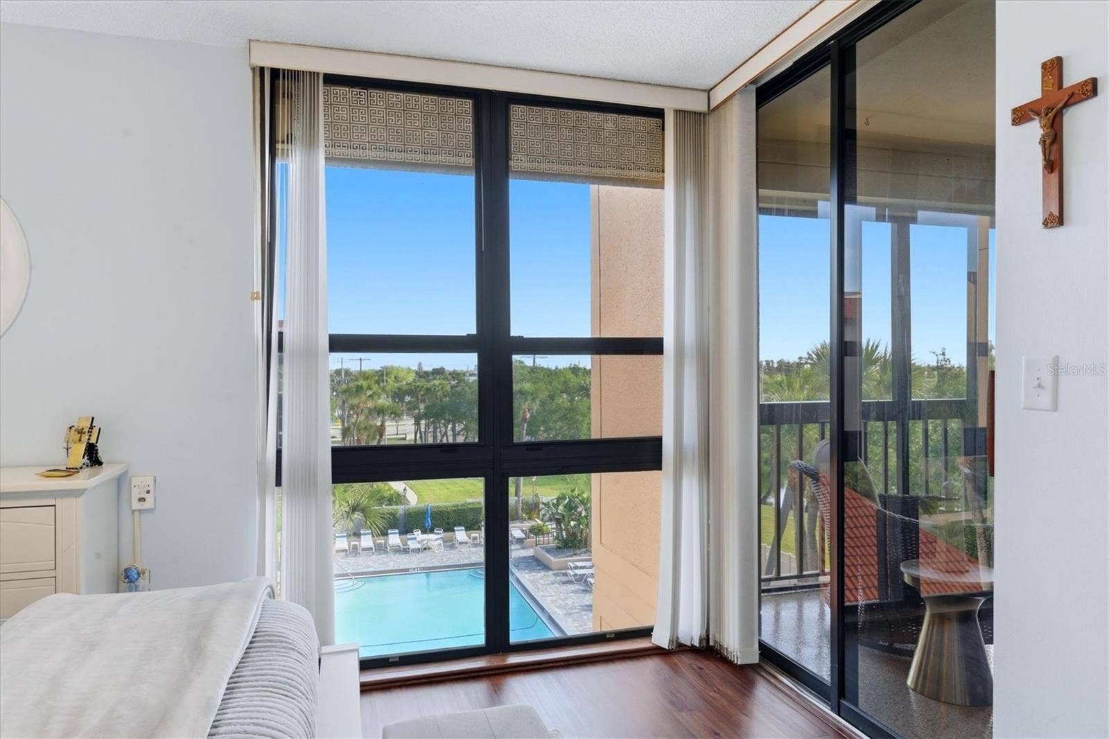 Sliders to Lanai from primary bedroom