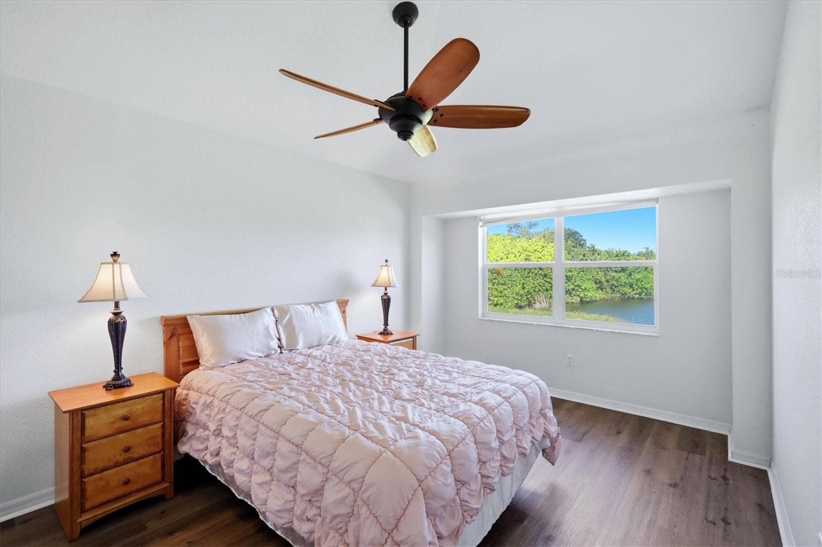 Bedroom with Views!