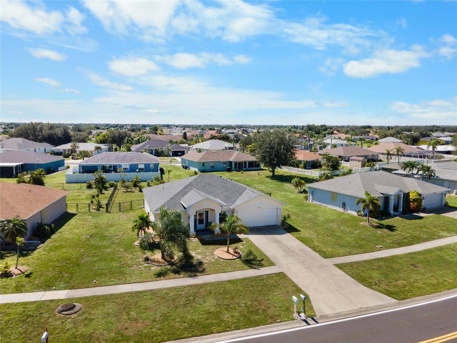 6279 COLISEUM BOULEVARD, Port Charlotte, FL 33981 6279 COLISEUM BOULEVARD, Port Charlotte, FL 33981
