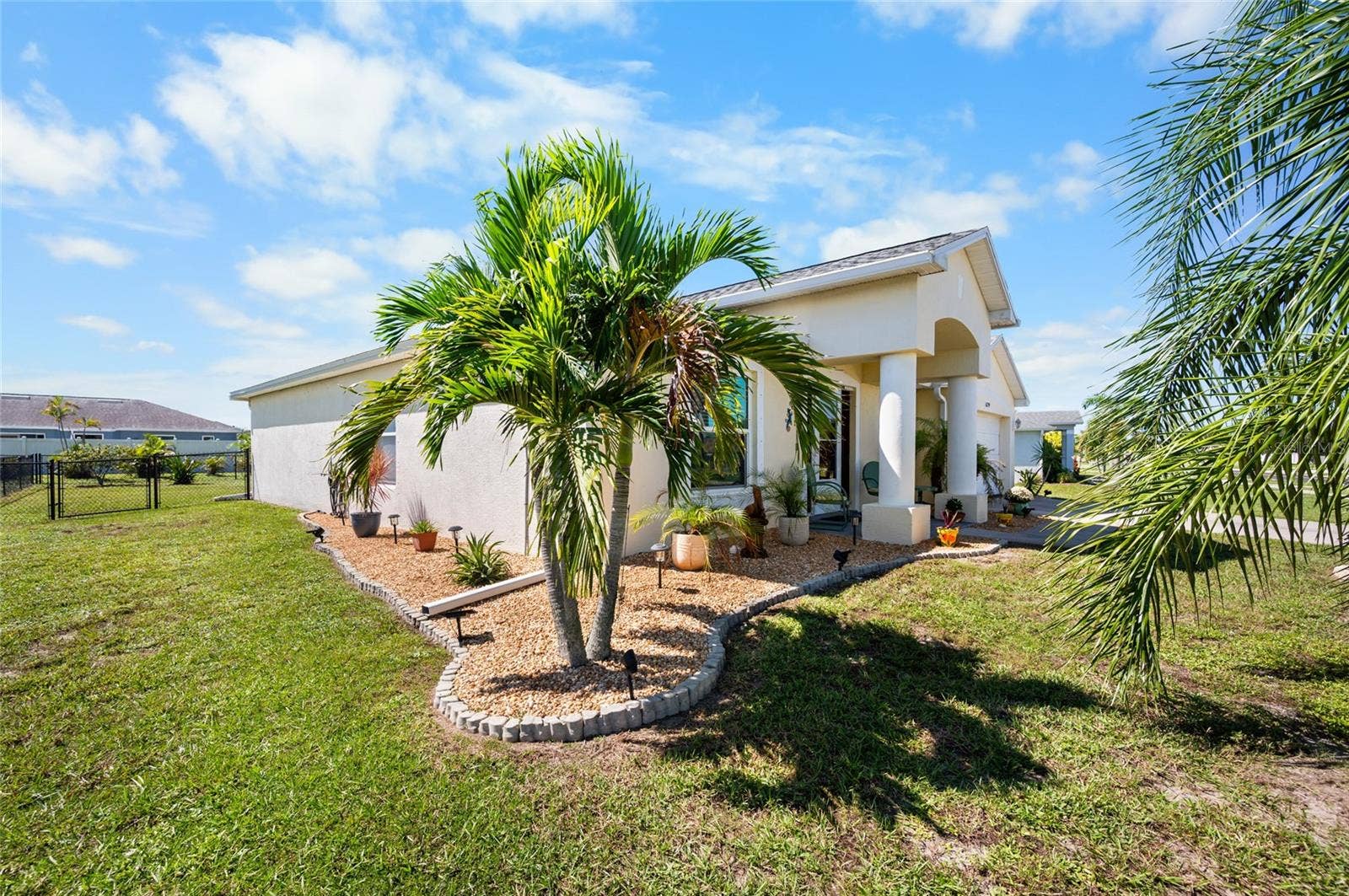 6279 COLISEUM BOULEVARD, Port Charlotte, FL 33981 6279 COLISEUM BOULEVARD, Port Charlotte, FL 33981
