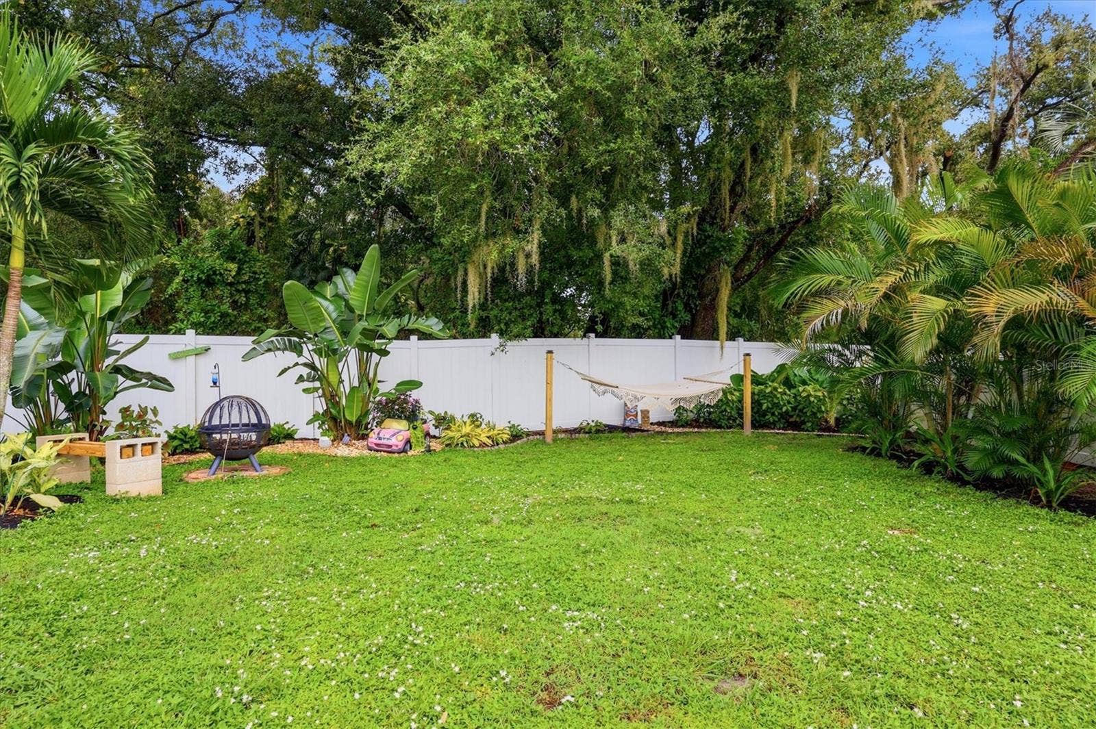 4321 74TH AVENUE E, Sarasota, FL 34243 4321 74TH AVENUE E, Sarasota, FL 34243