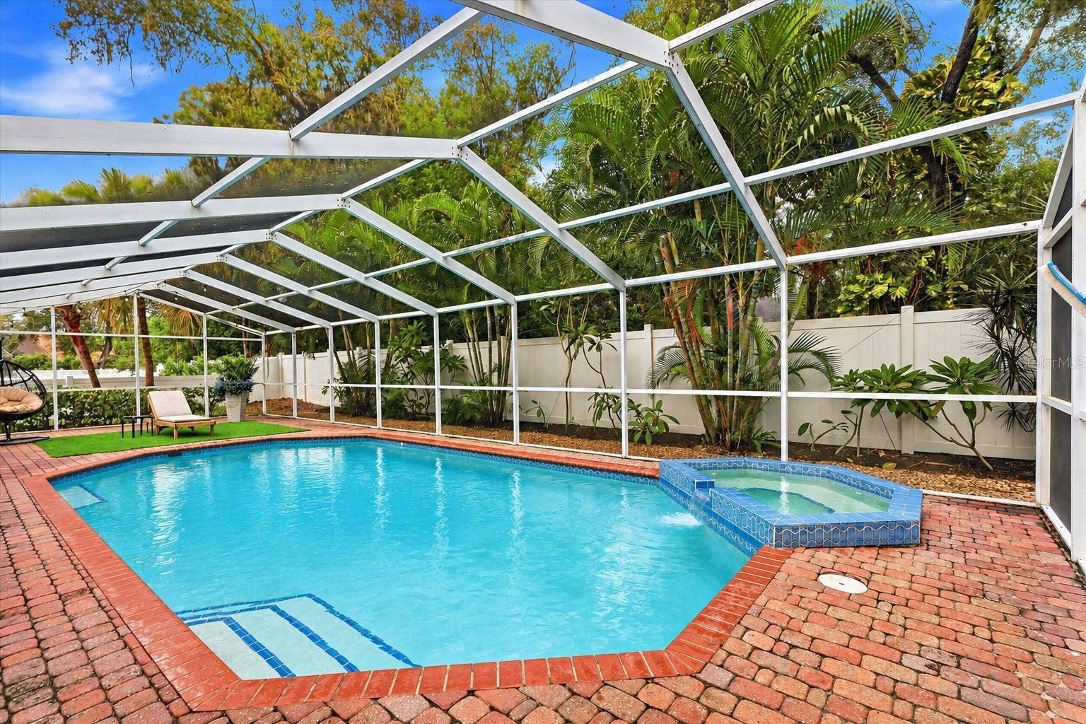 4321 74TH AVENUE E, Sarasota, FL 34243 4321 74TH AVENUE E, Sarasota, FL 34243