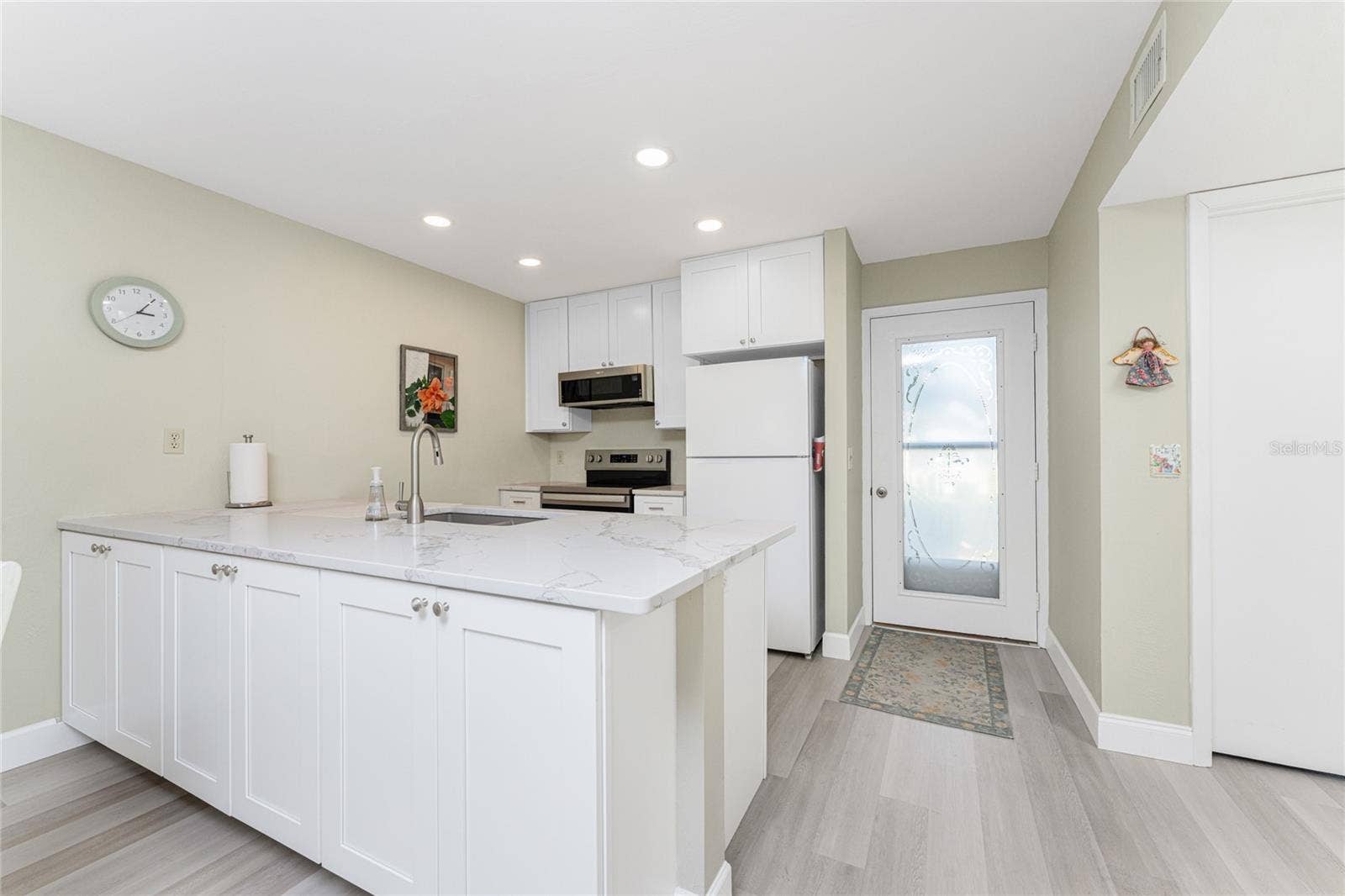 6600 GASPARILLA PINES BOULEVARD, #14-103, Englewood, FL 34224 Kitchen