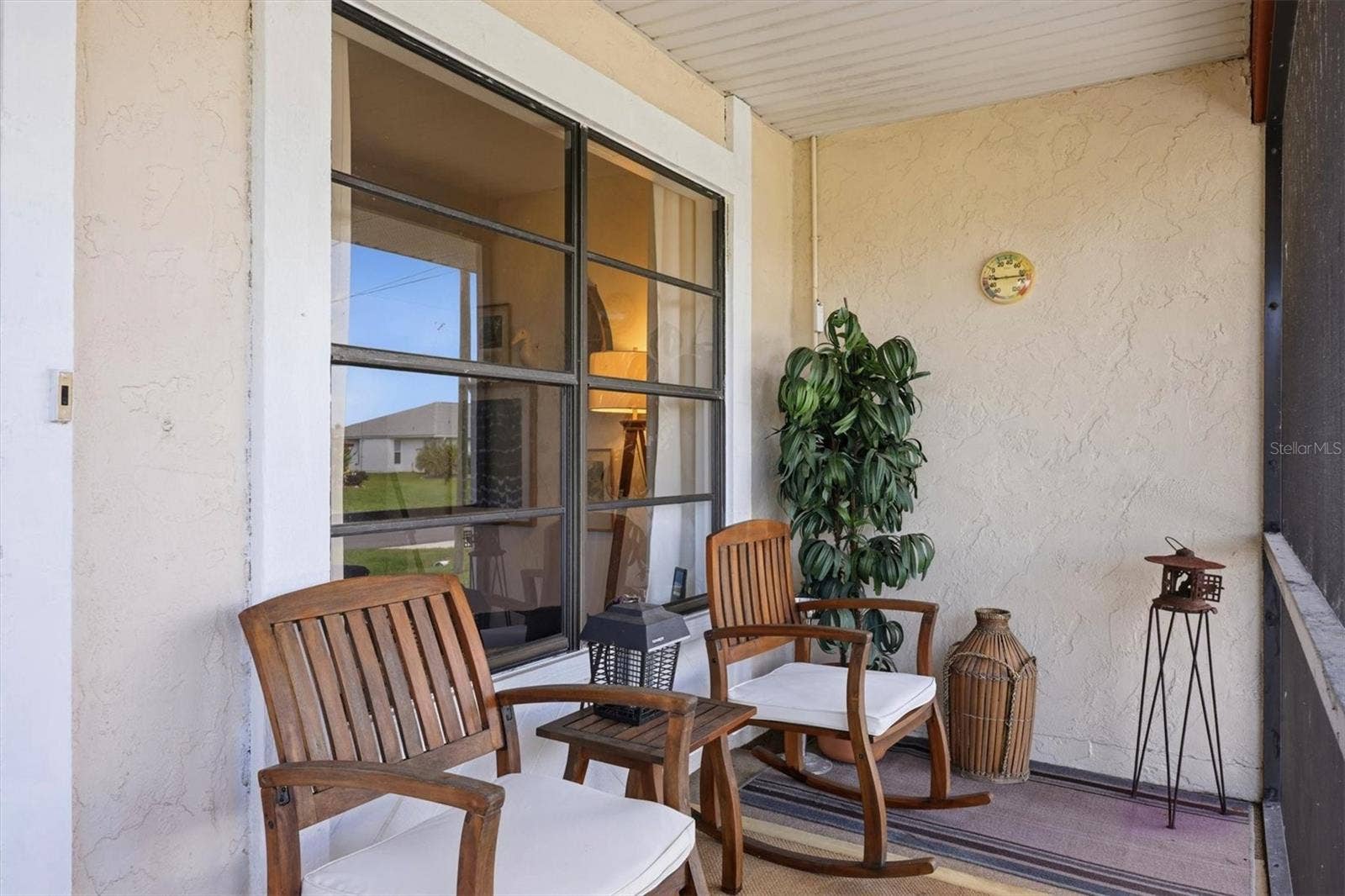 27 MARK TWAIN LANE, Rotonda West, FL 33947 27 MARK TWAIN LANE, Rotonda West, FL 33947