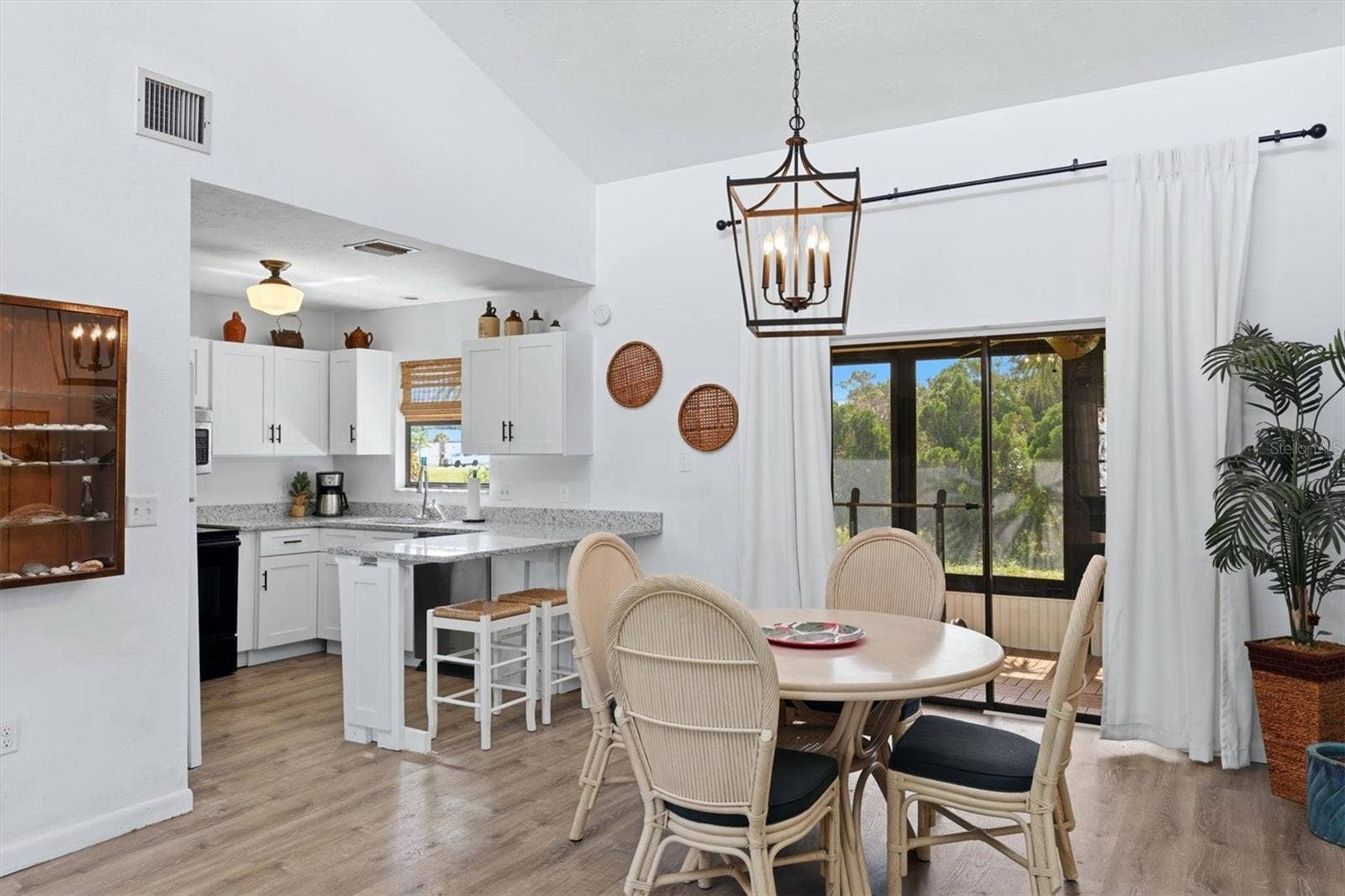 27 MARK TWAIN LANE, Rotonda West, FL 33947 27 MARK TWAIN LANE, Rotonda West, FL 33947