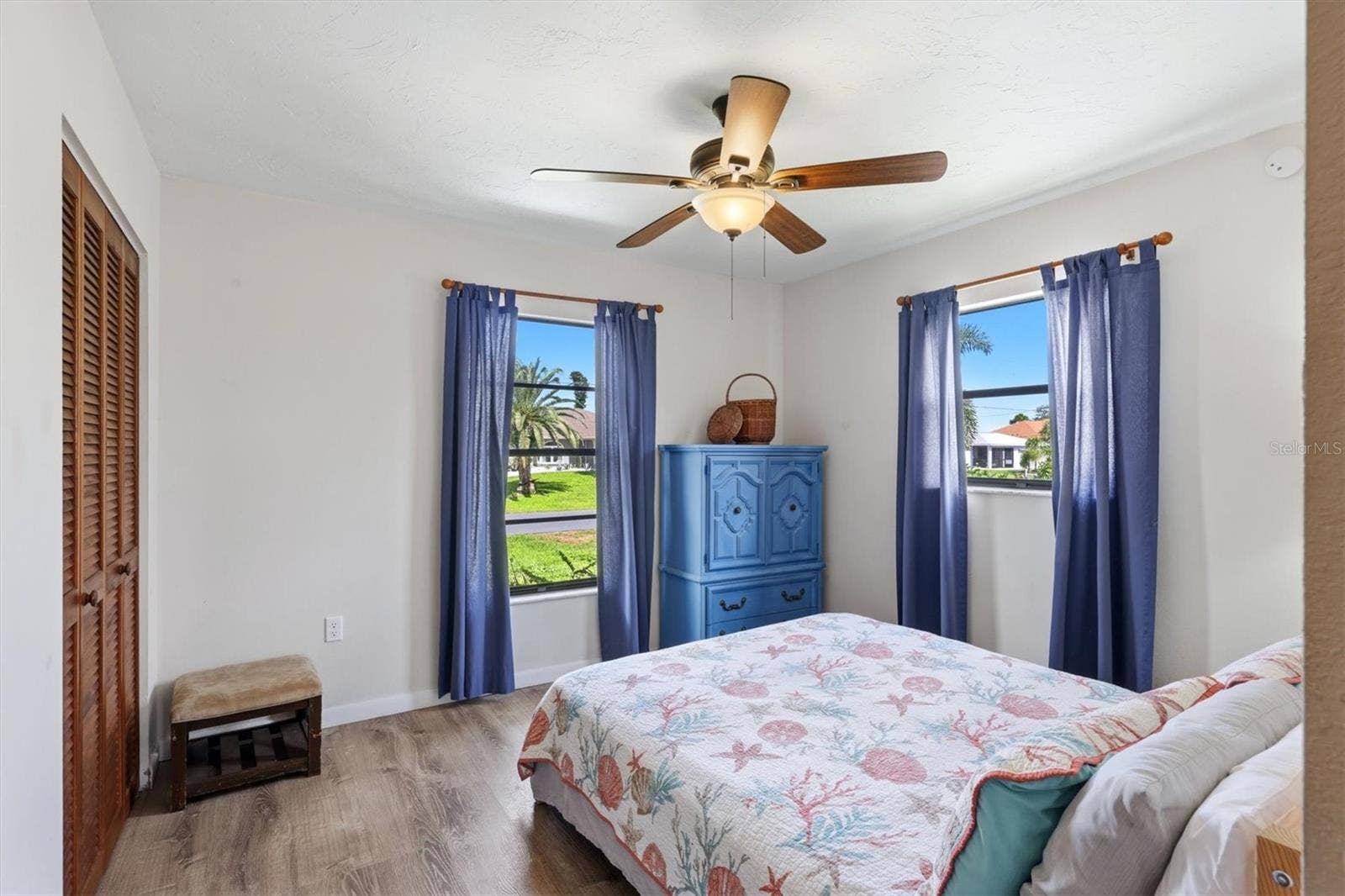 27 MARK TWAIN LANE, Rotonda West, FL 33947 27 MARK TWAIN LANE, Rotonda West, FL 33947