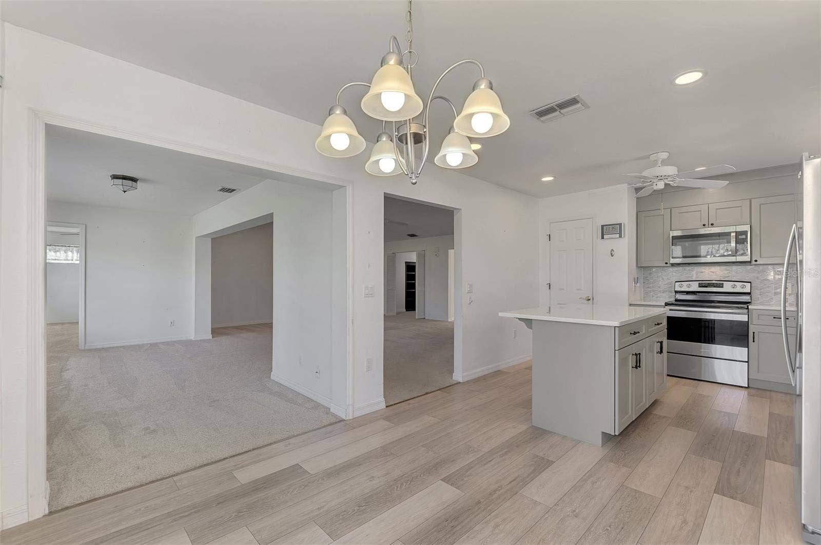 238 PARK FOREST BOULEVARD, #146, Englewood, FL 34223 Dining to Kitchen