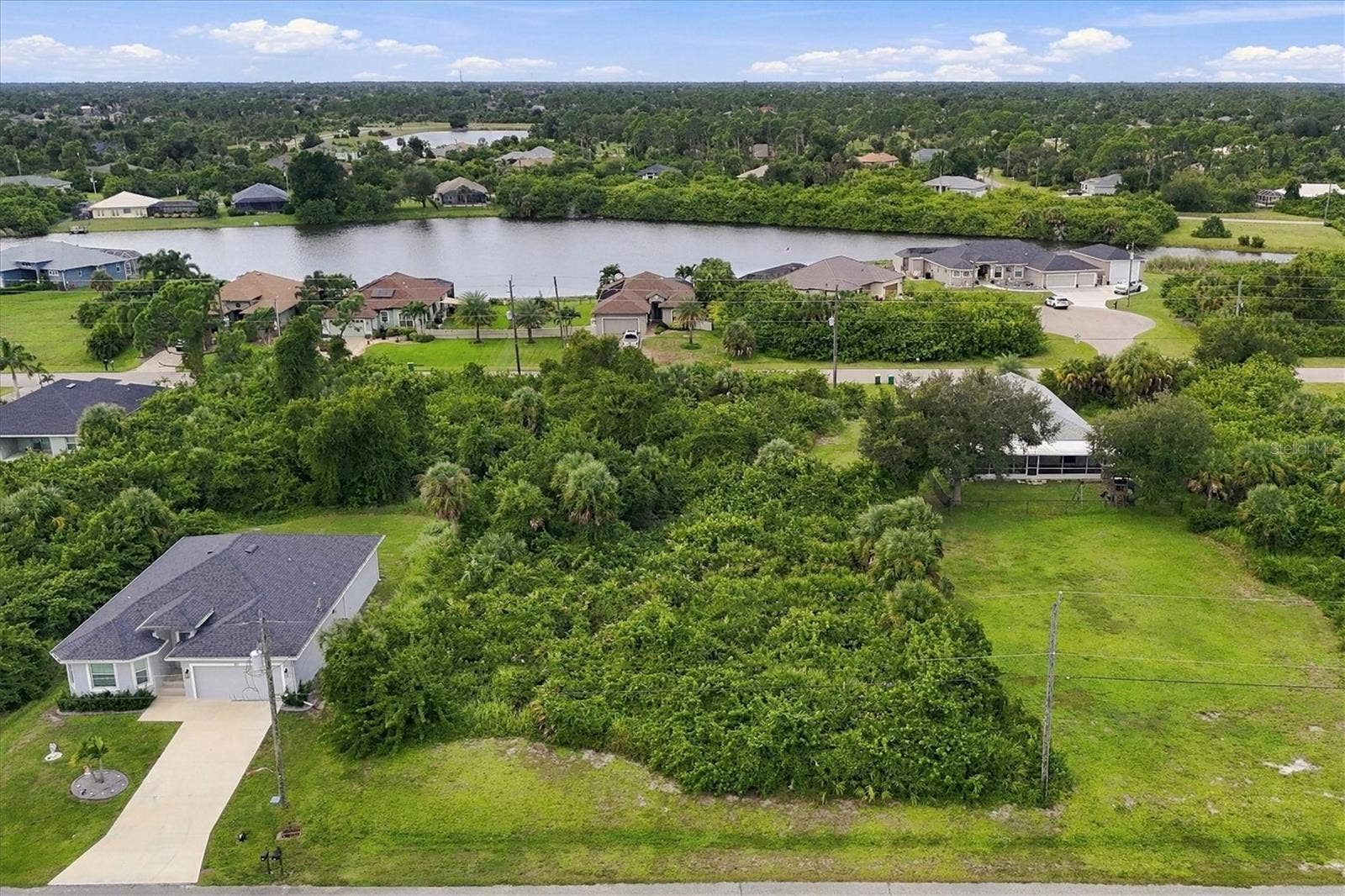 173 WRIGHT DRIVE, Rotonda West, FL 33947
