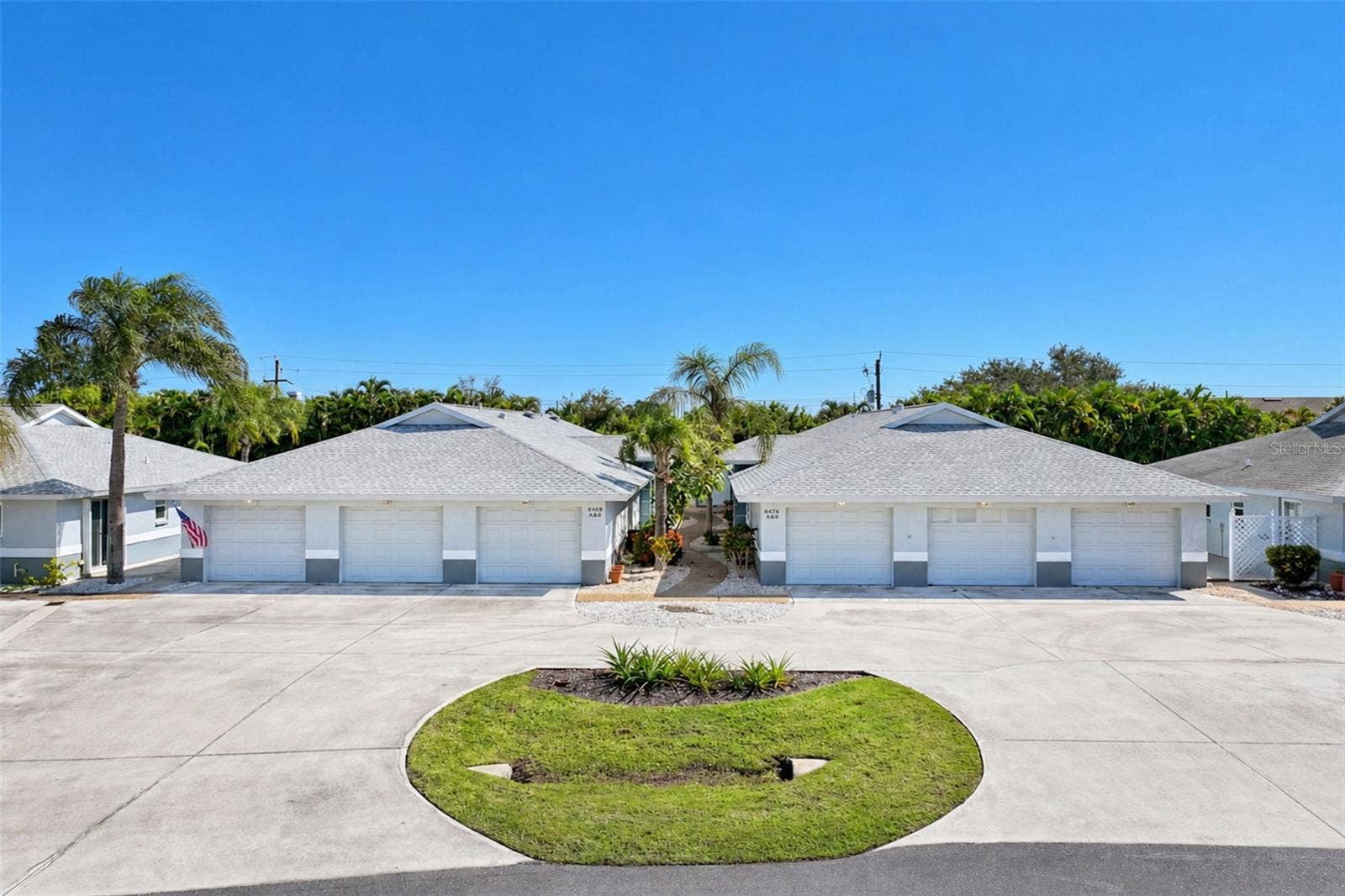 6468 HAMLET DRIVE, #B, Englewood, FL 34224 Front view of your new condo building and the neighbors!