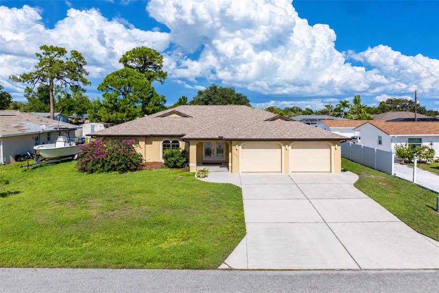 Property photo for 1881 NEPTUNE DRIVE, Englewood, FL