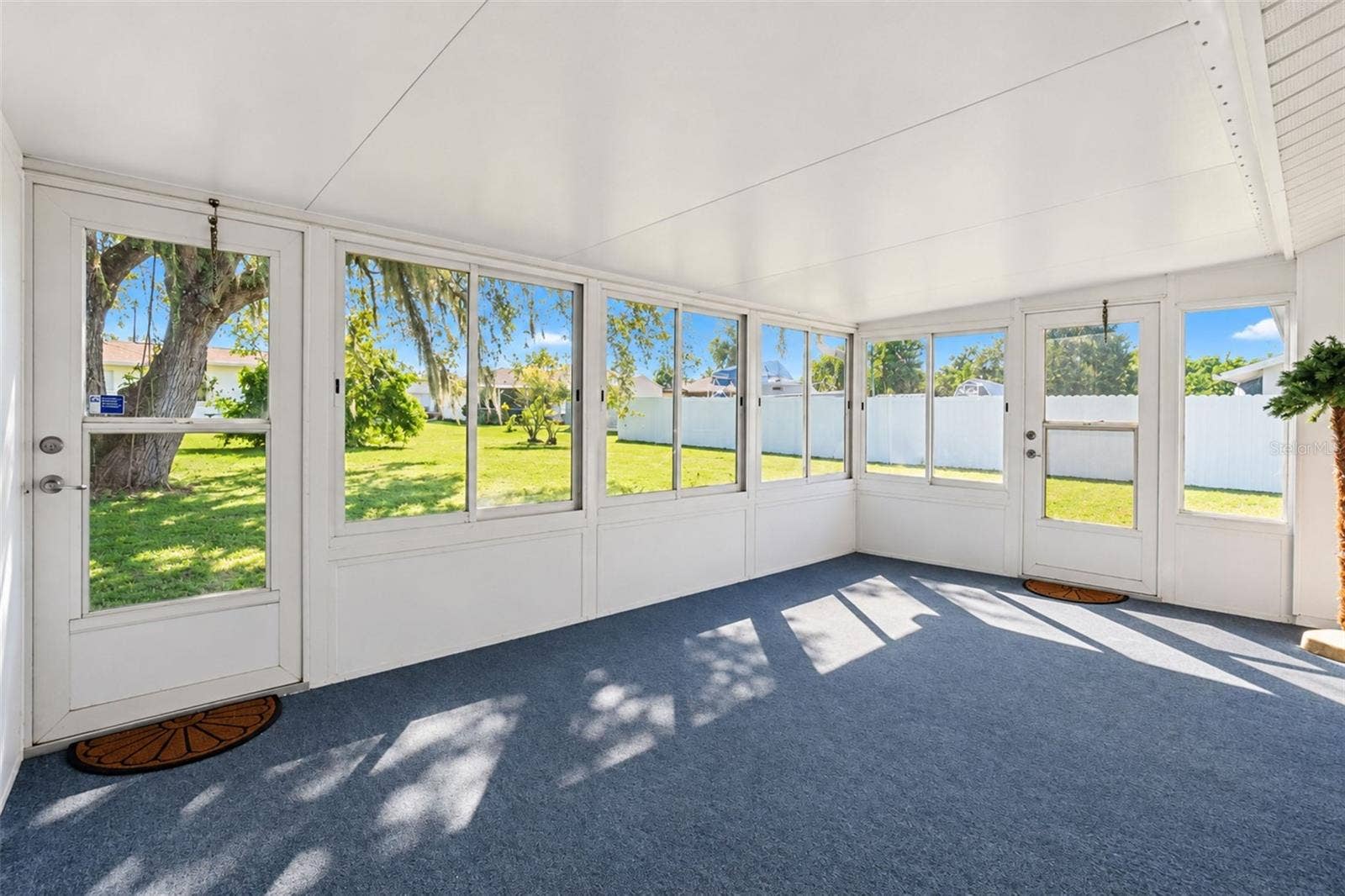 Enclosed lanai/Florida room