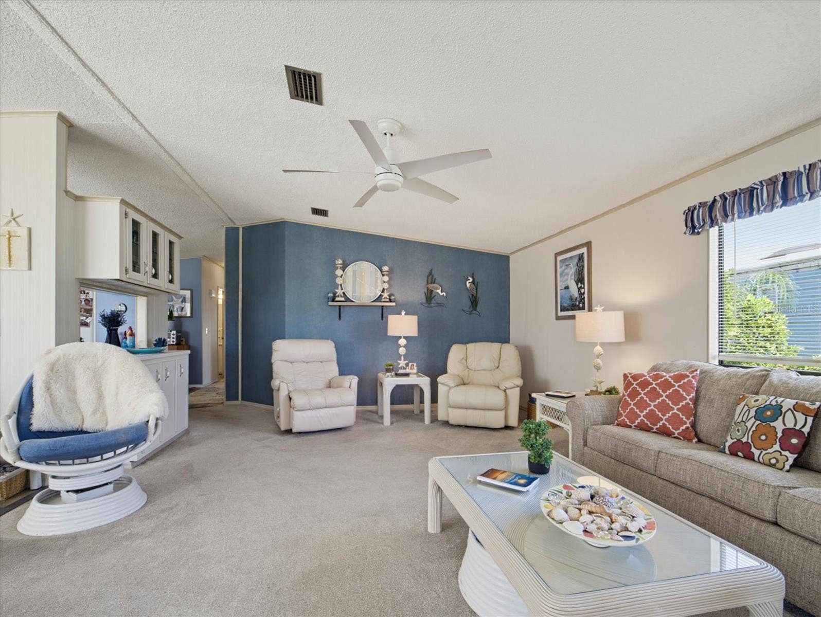 LIVING ROOM.
