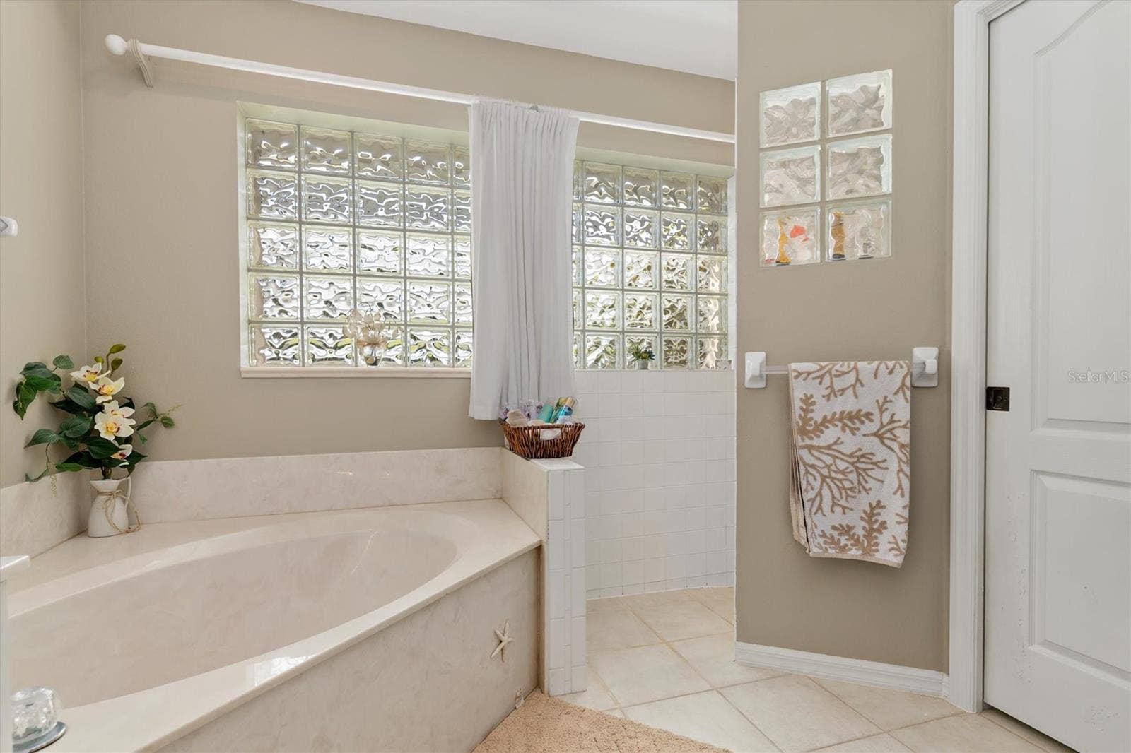17 SPORTSMAN ROAD, Rotonda West, FL 33947 17 SPORTSMAN ROAD, Rotonda West, FL 33947