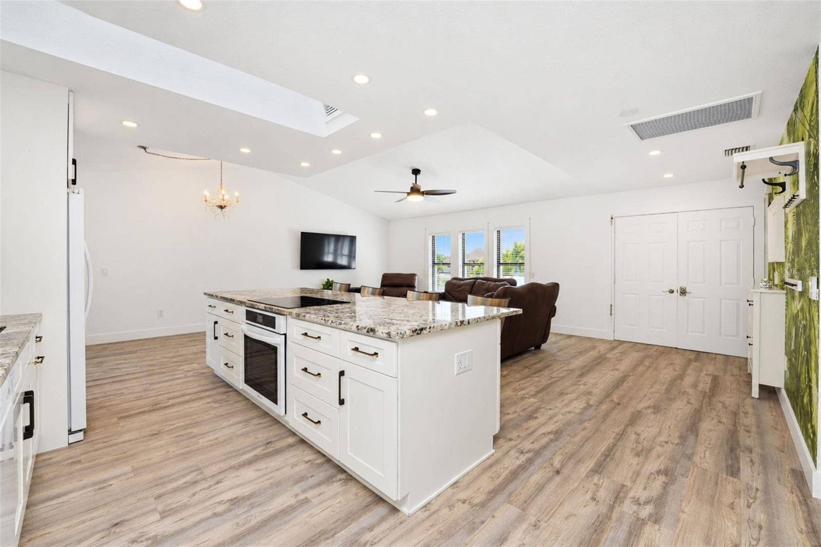 122 BUNKER ROAD, Rotonda West, FL 33947 122 BUNKER ROAD, Rotonda West, FL 33947