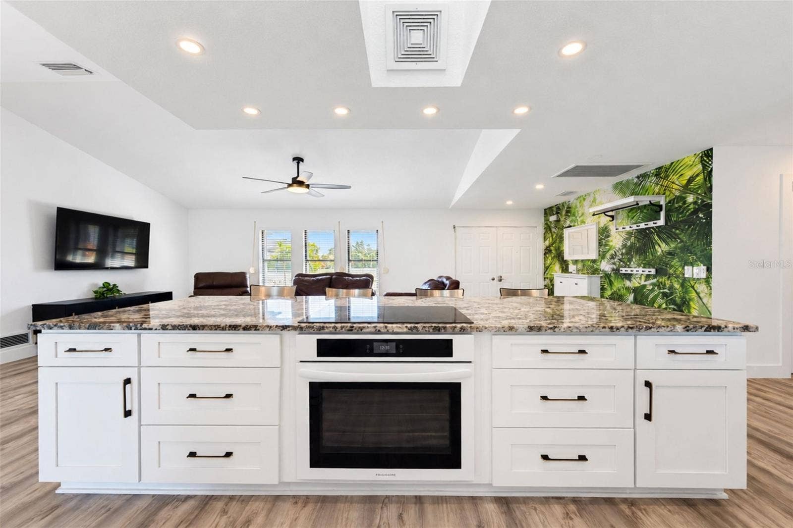 122 BUNKER ROAD, Rotonda West, FL 33947 122 BUNKER ROAD, Rotonda West, FL 33947