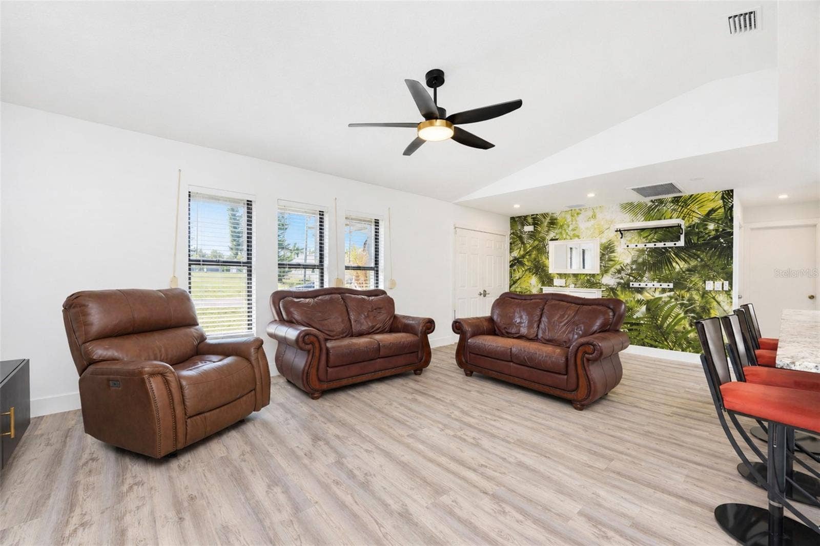 122 BUNKER ROAD, Rotonda West, FL 33947 122 BUNKER ROAD, Rotonda West, FL 33947