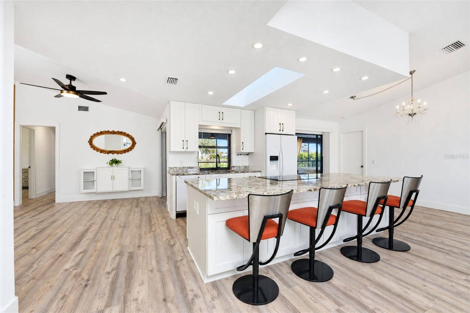 122 BUNKER ROAD, Rotonda West, FL 33947 Oversized granite island with breakfast bar seating