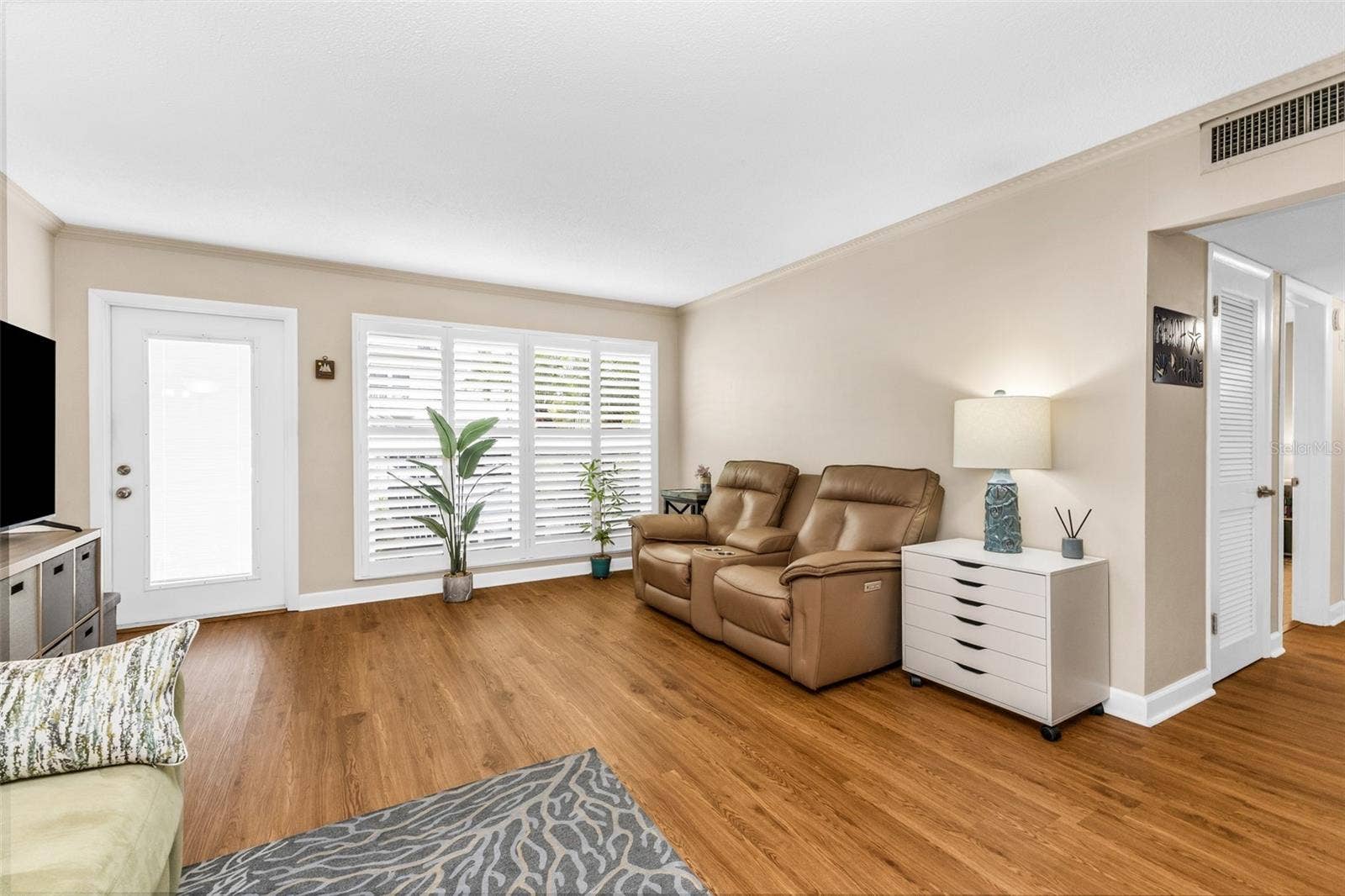 521 W VENICE AVENUE, #21, Venice, FL 34285