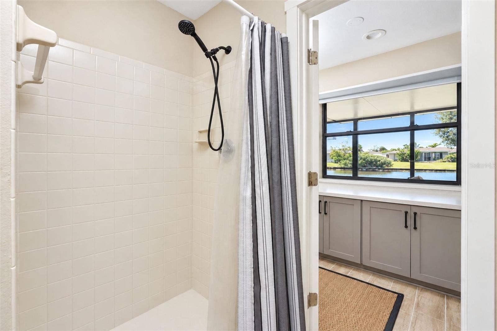 258 ANNAPOLIS LANE, Rotonda West, FL 33947 258 ANNAPOLIS LANE, Rotonda West, FL 33947