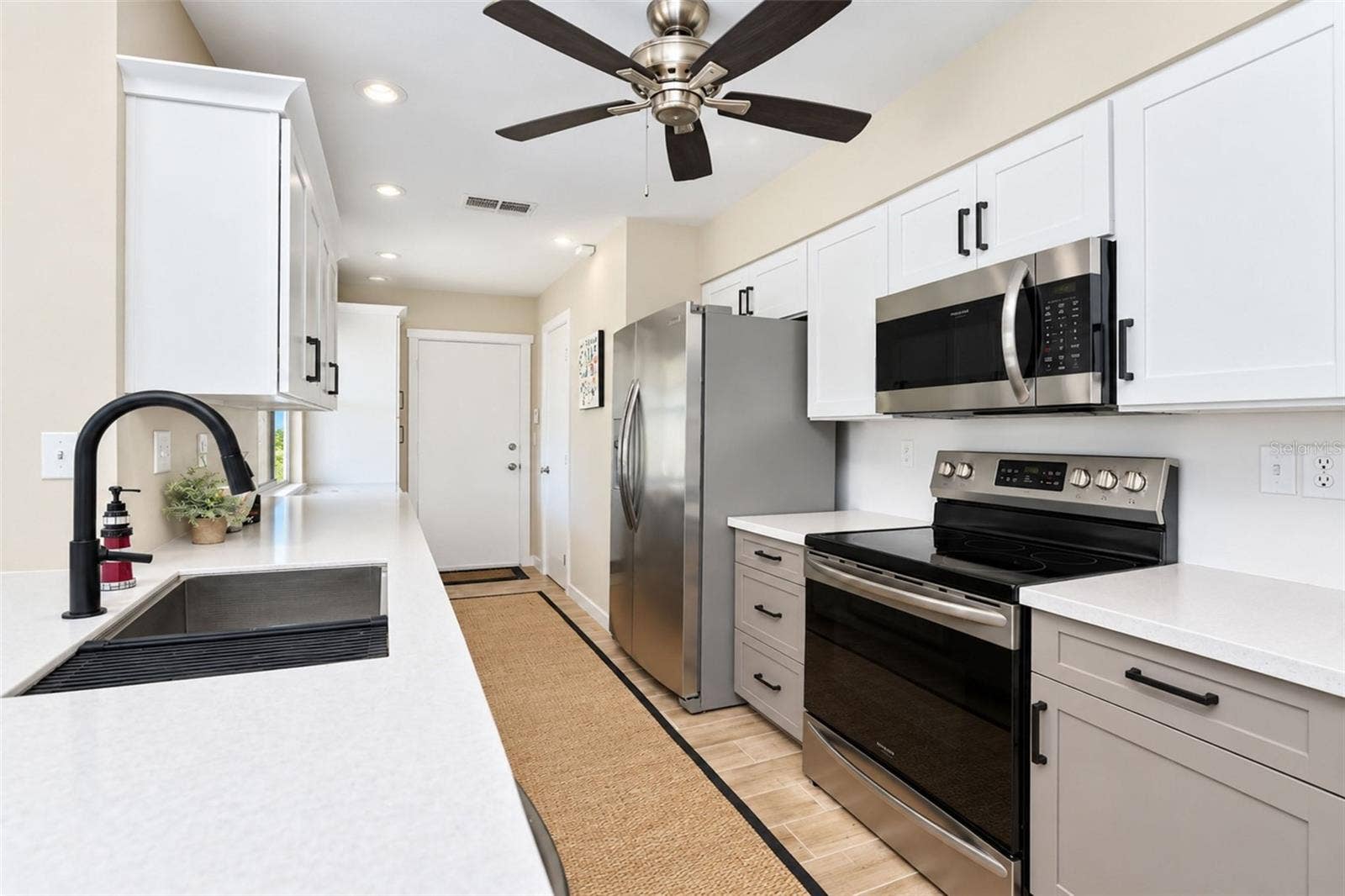 258 ANNAPOLIS LANE, Rotonda West, FL 33947 258 ANNAPOLIS LANE, Rotonda West, FL 33947