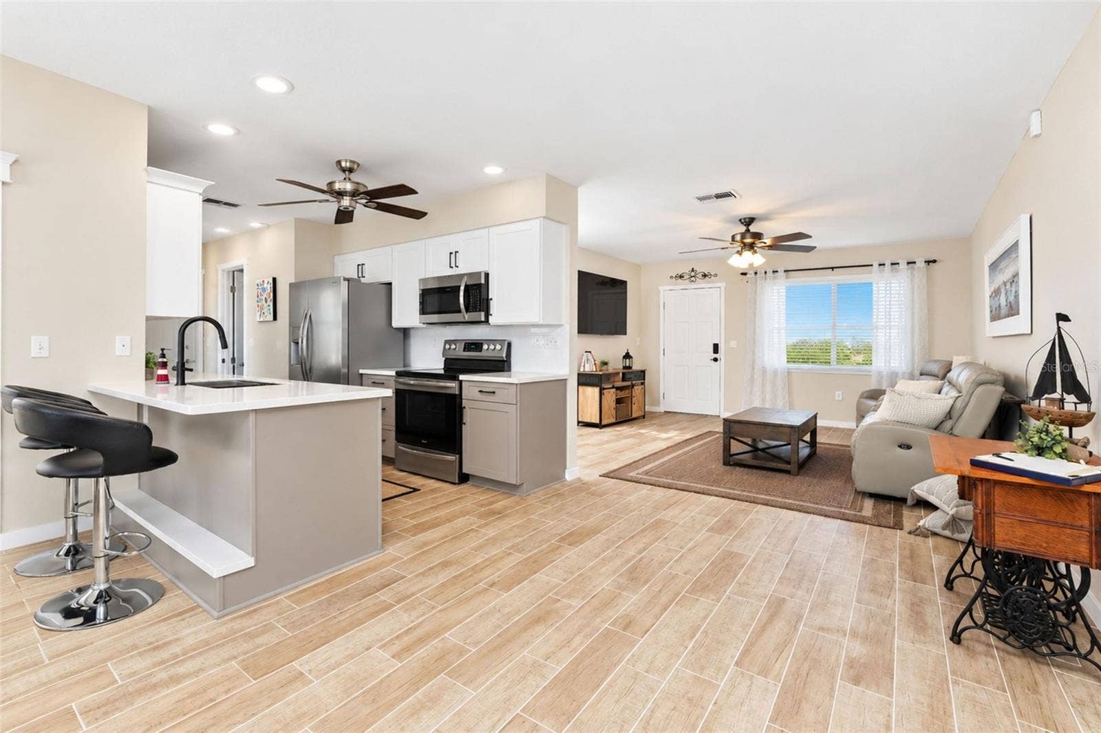 258 ANNAPOLIS LANE, Rotonda West, FL 33947 258 ANNAPOLIS LANE, Rotonda West, FL 33947