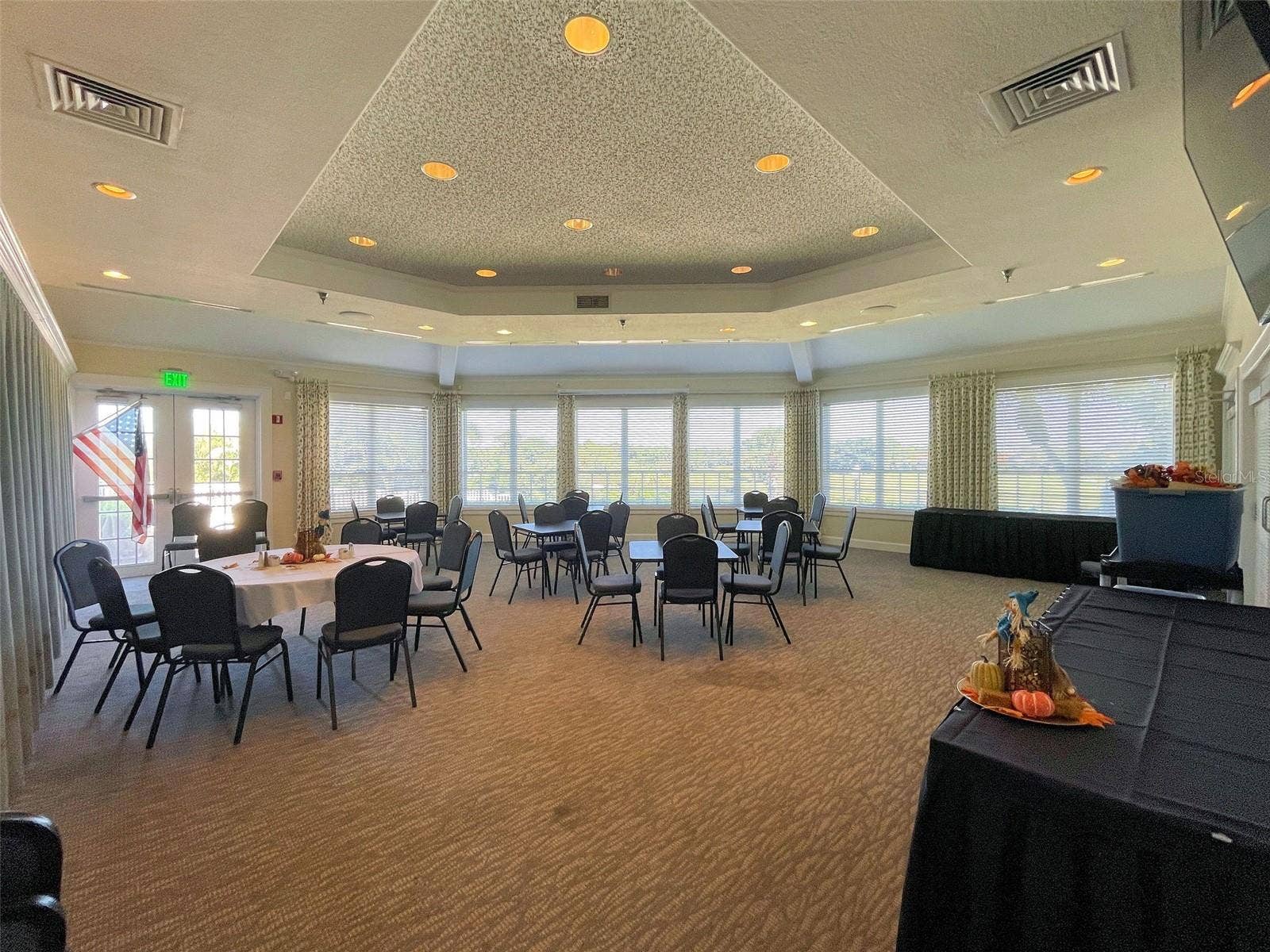 Available for private affairs, meetings, or even weddings!