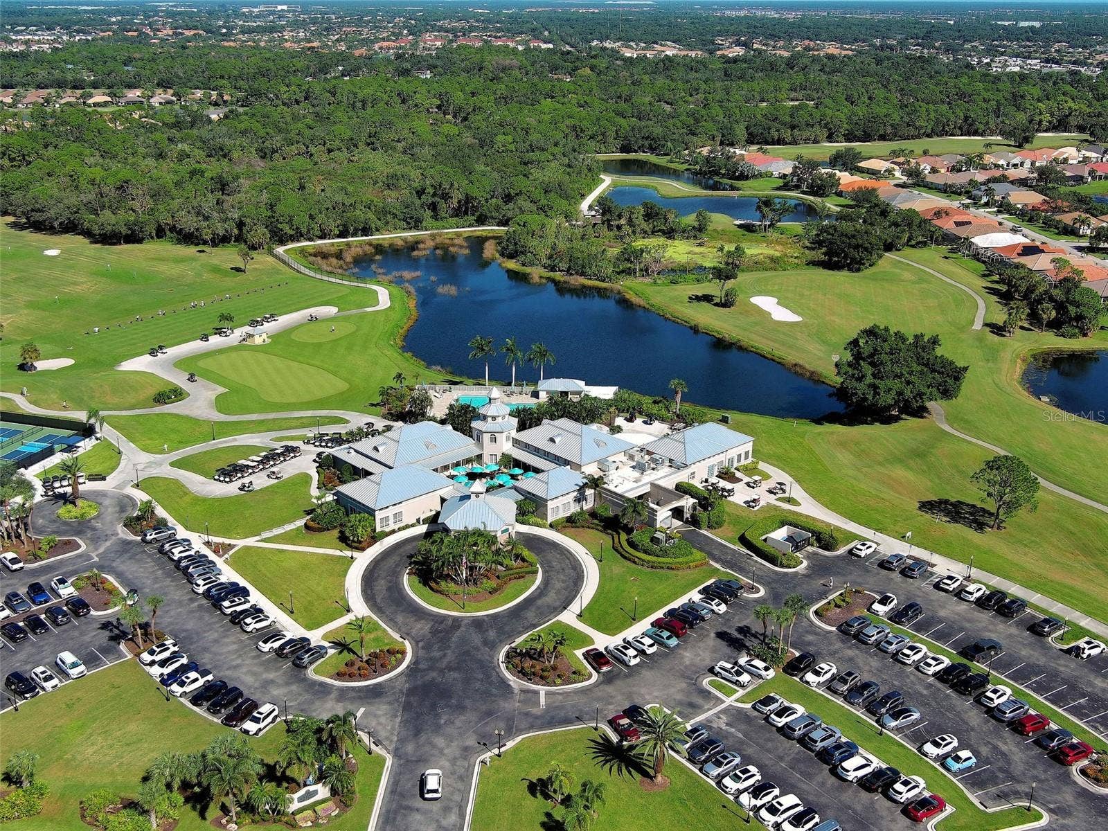 Beautiful Wildlife Preserves within the community.