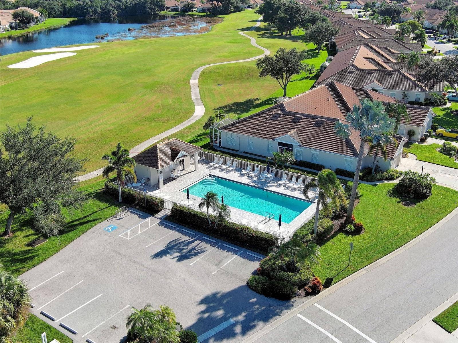 Private Pool area for the Links only.