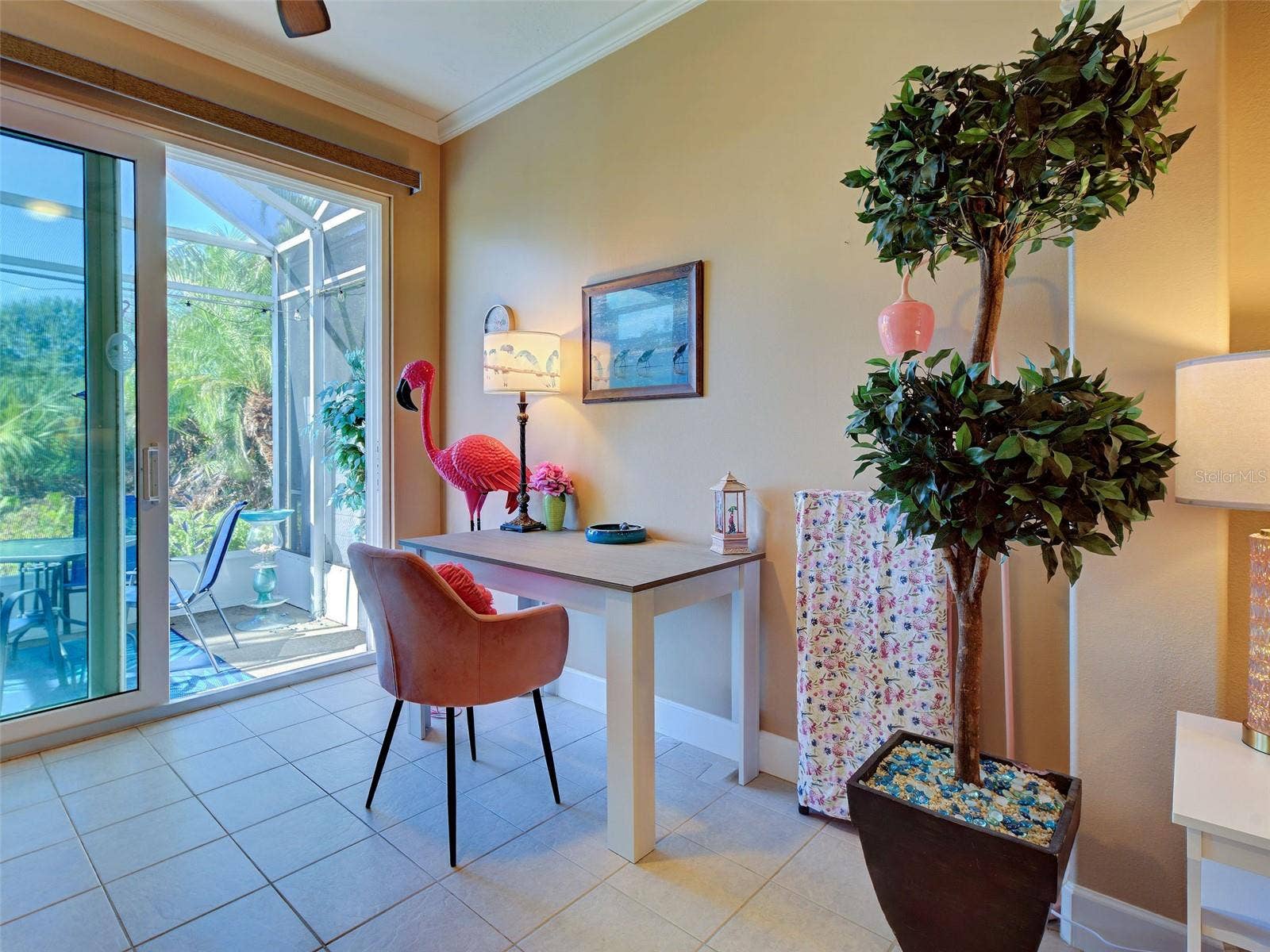 Step out onto your screened-in lanai - morning coffee and listen to the birds.