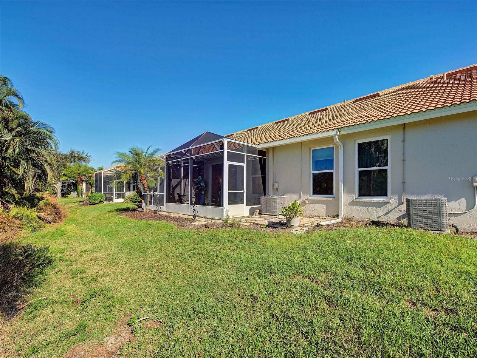Private Screened Lanai with Preserve View.