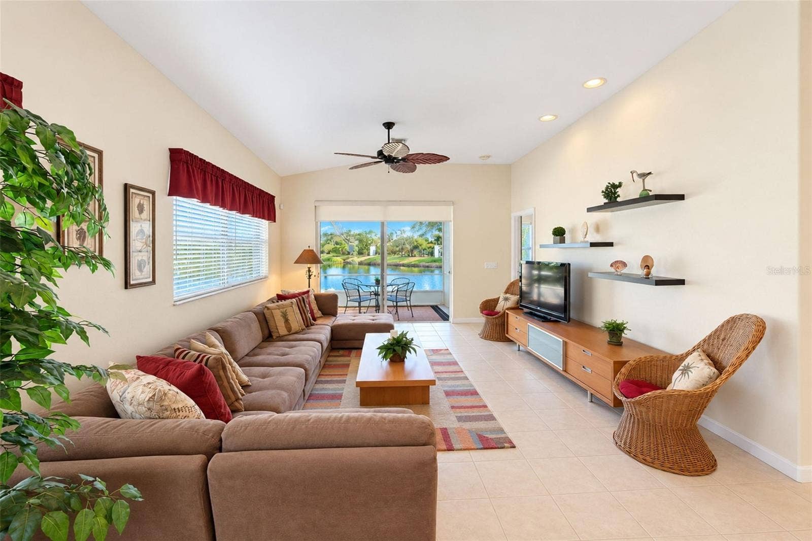 420 LEHALIS DRIVE, Englewood, FL 34223 Living Room