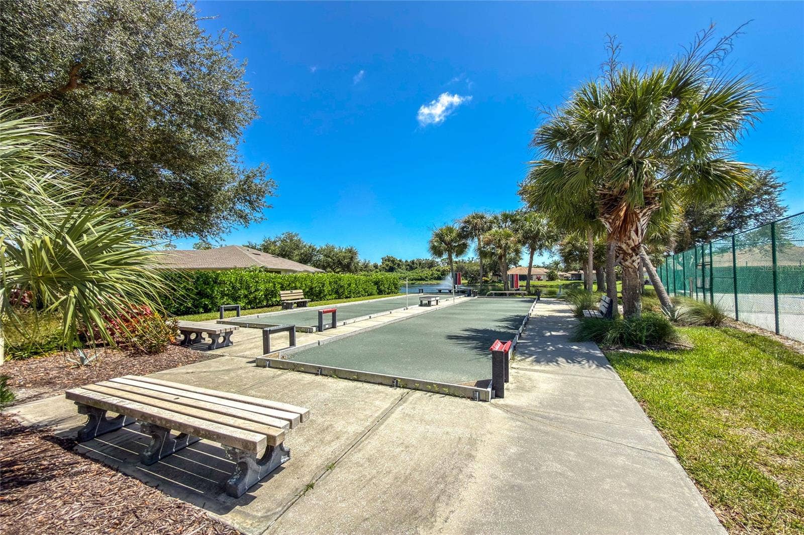 420 LEHALIS DRIVE, Englewood, FL 34223 Oak Forest Amenities