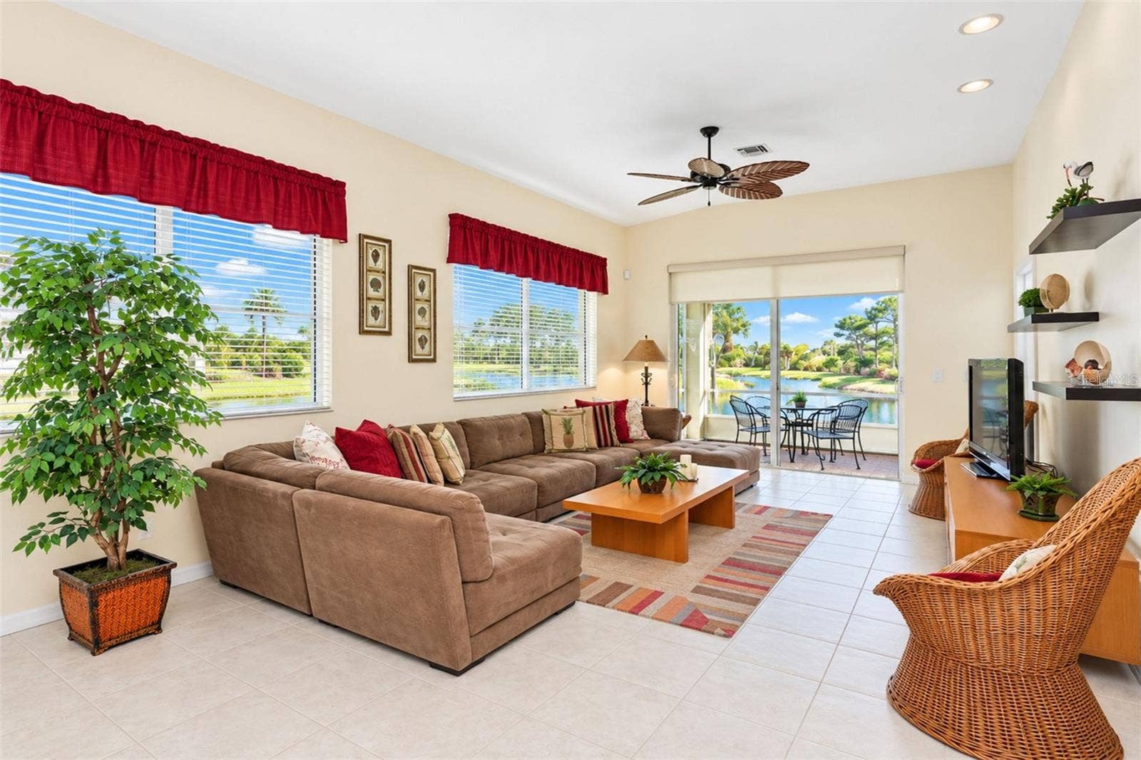 420 LEHALIS DRIVE, Englewood, FL 34223 Living Room
