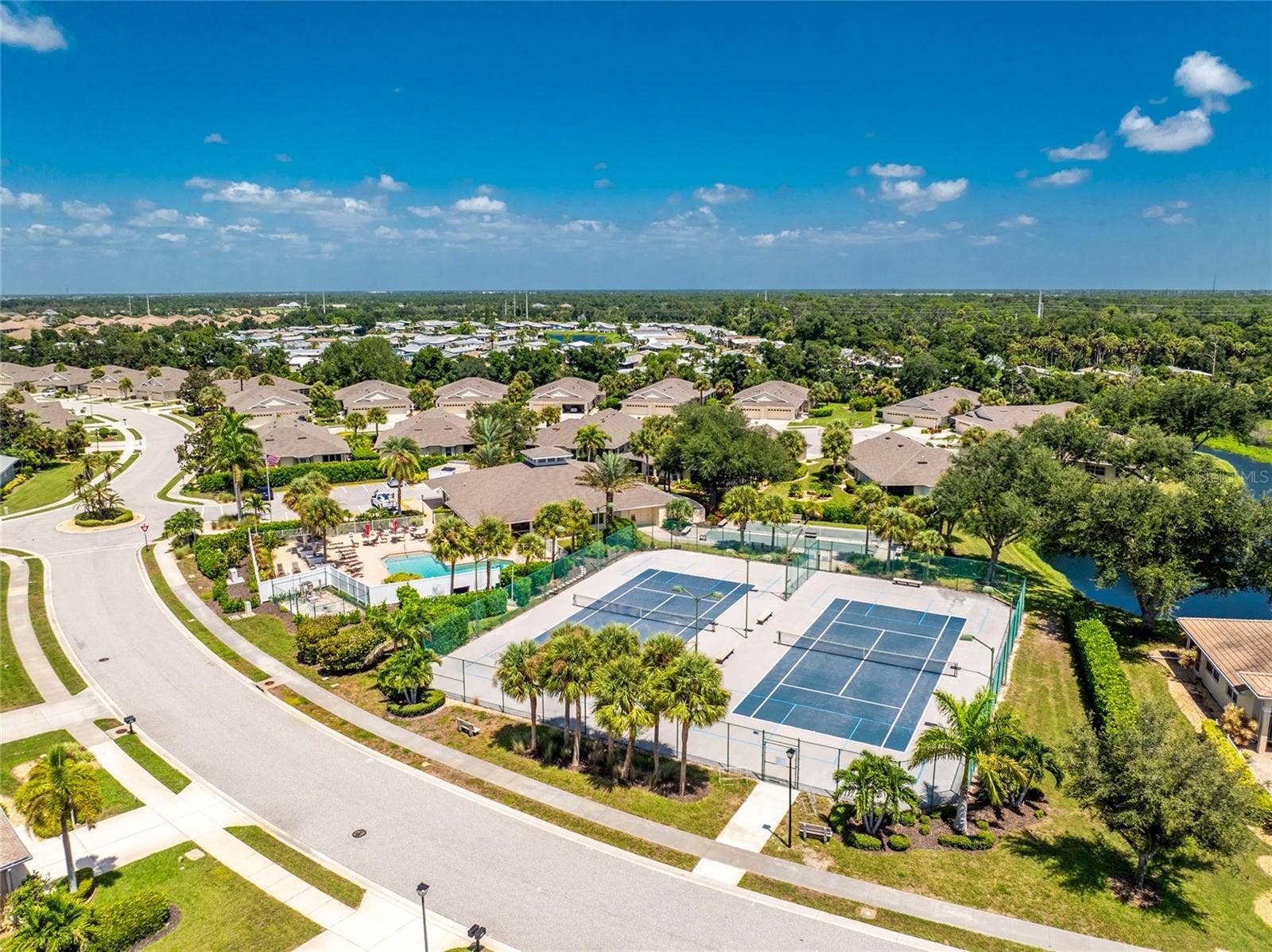 420 LEHALIS DRIVE, Englewood, FL 34223 Oak Forest Amenities