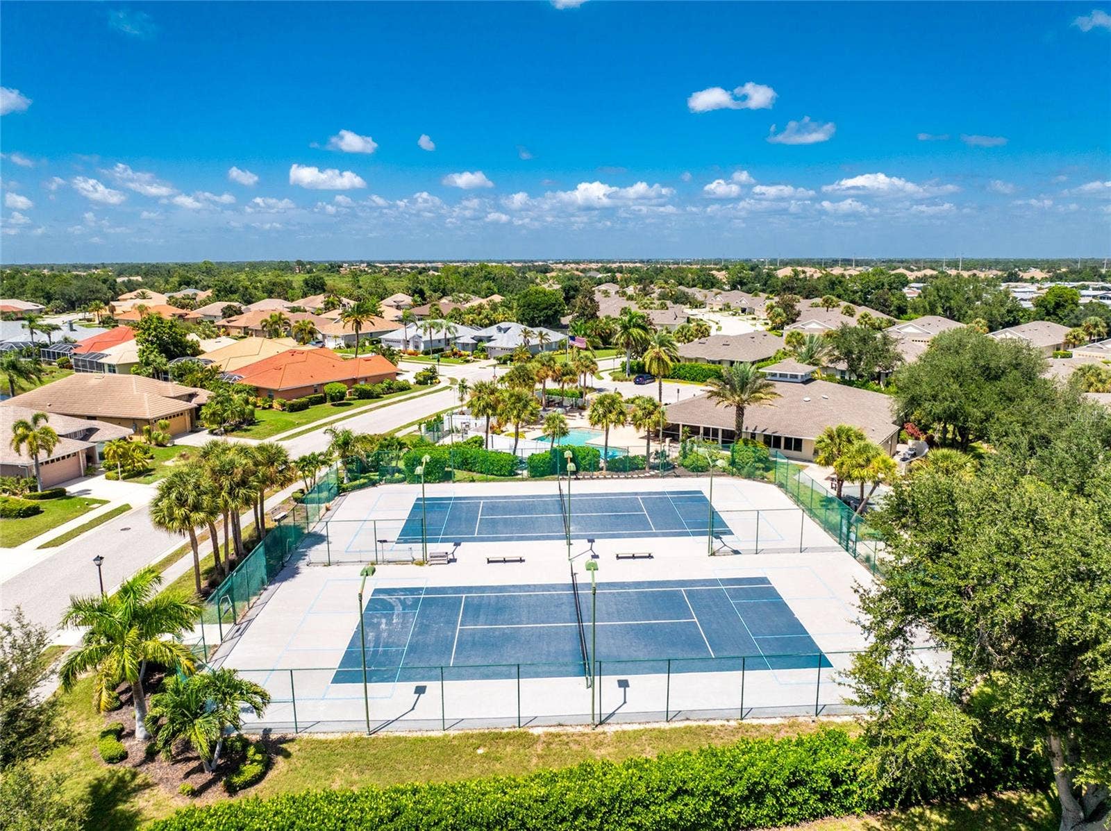 420 LEHALIS DRIVE, Englewood, FL 34223 Oak Forest Amenities