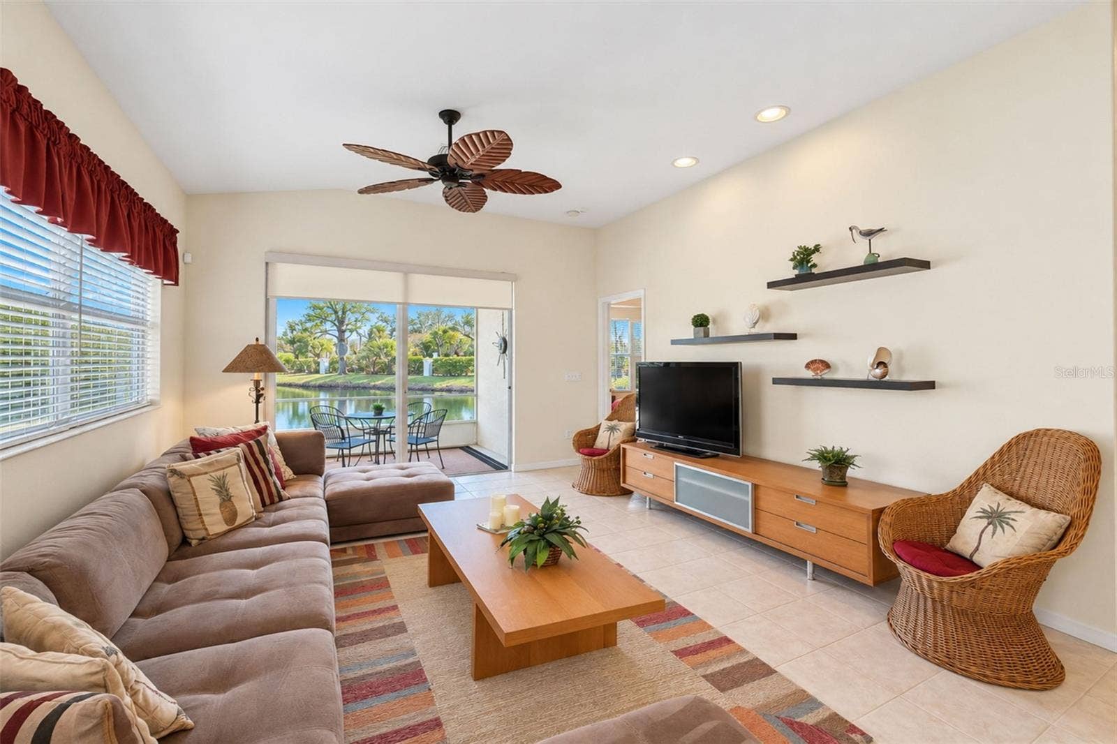 420 LEHALIS DRIVE, Englewood, FL 34223 Living Room