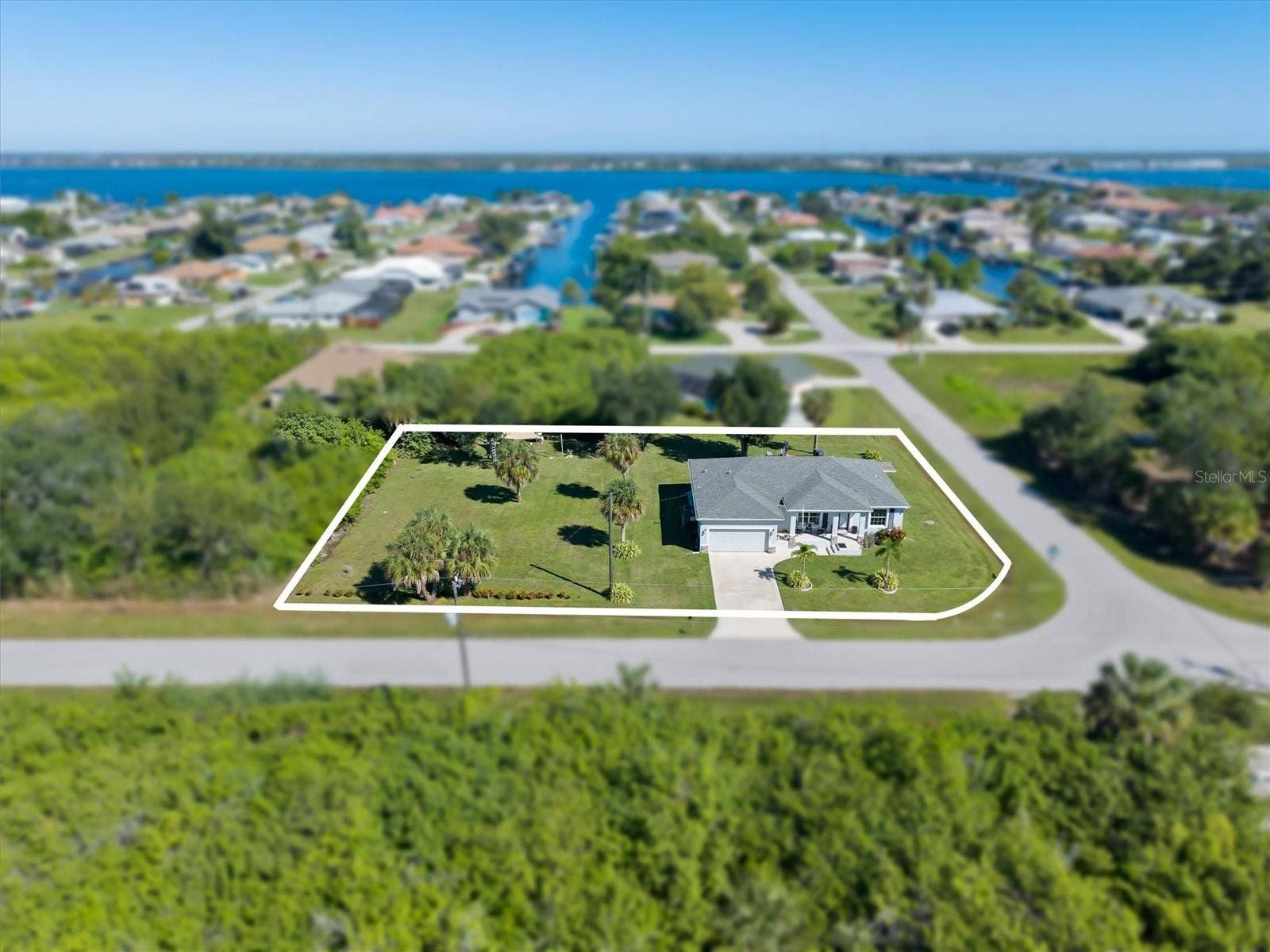 14142 HOPEWELL AVENUE, Port Charlotte, FL 33981