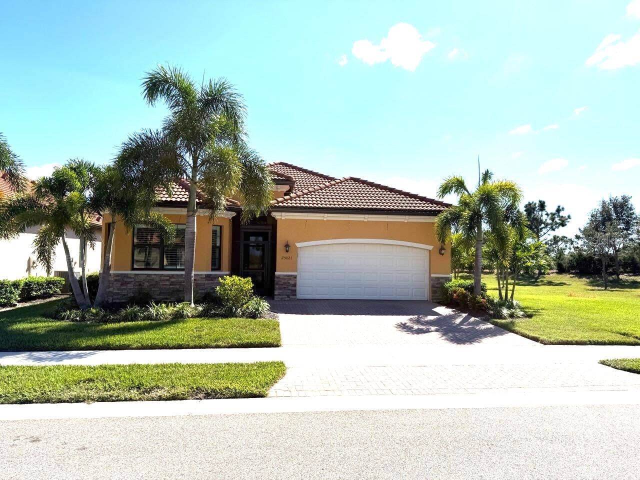 25021 SPARTINA DRIVE, Venice, FL 34293 25021 SPARTINA DRIVE, Venice, FL 34293