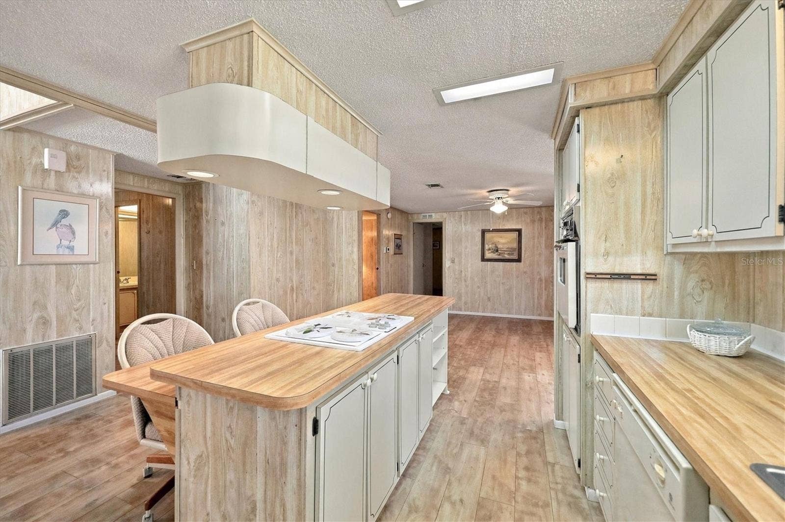 785 HEATHERCREEK COURT, Englewood, FL 34223 Cook top in kitchen