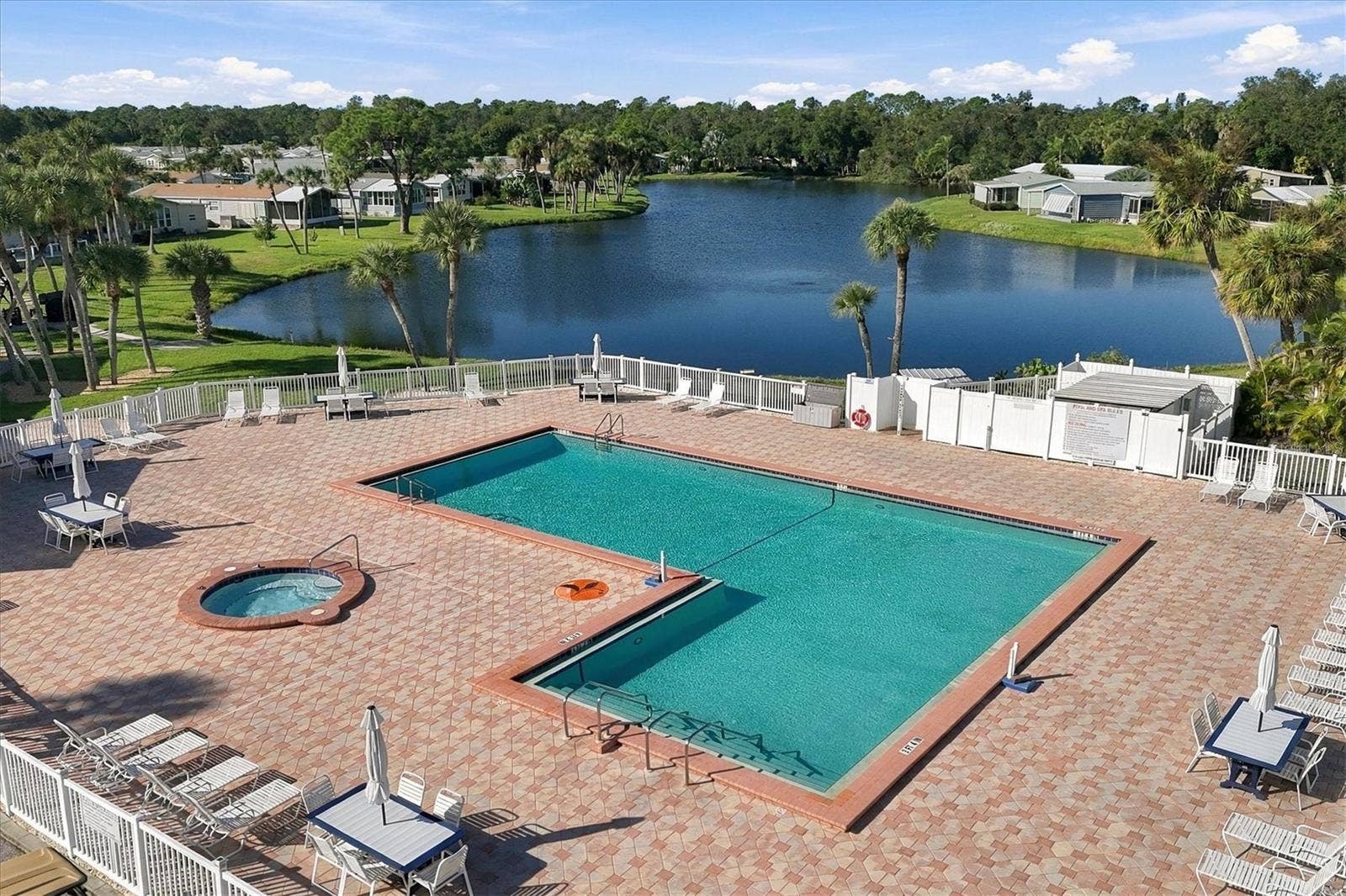 785 HEATHERCREEK COURT, Englewood, FL 34223 Huge community pool
